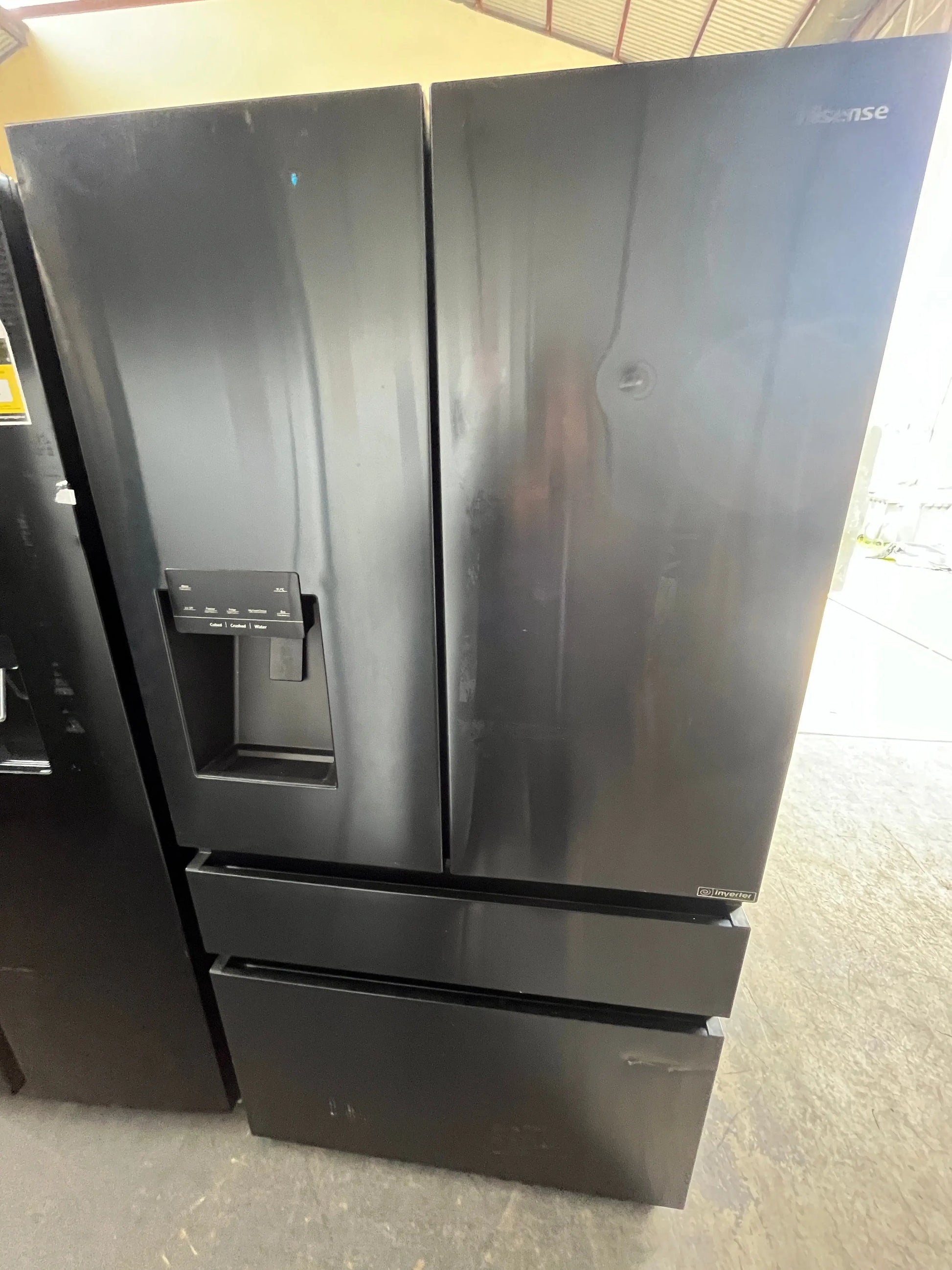 Refurbished Hisense 560L Refrigerator/Freezer Model HRFD560BW | ADELAIDE