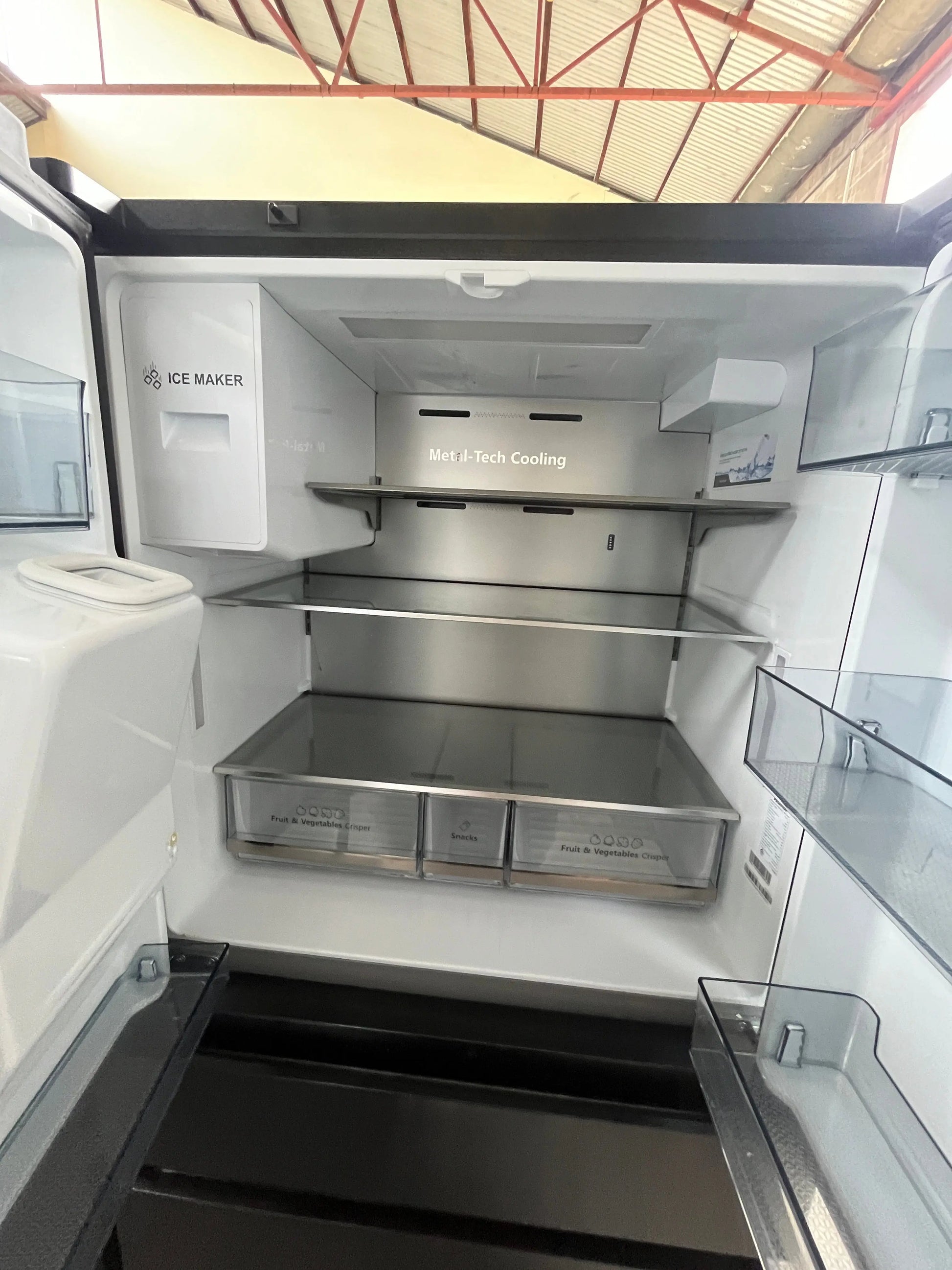 Refurbished Hisense 560L Refrigerator/Freezer Model HRFD560BW | ADELAIDE