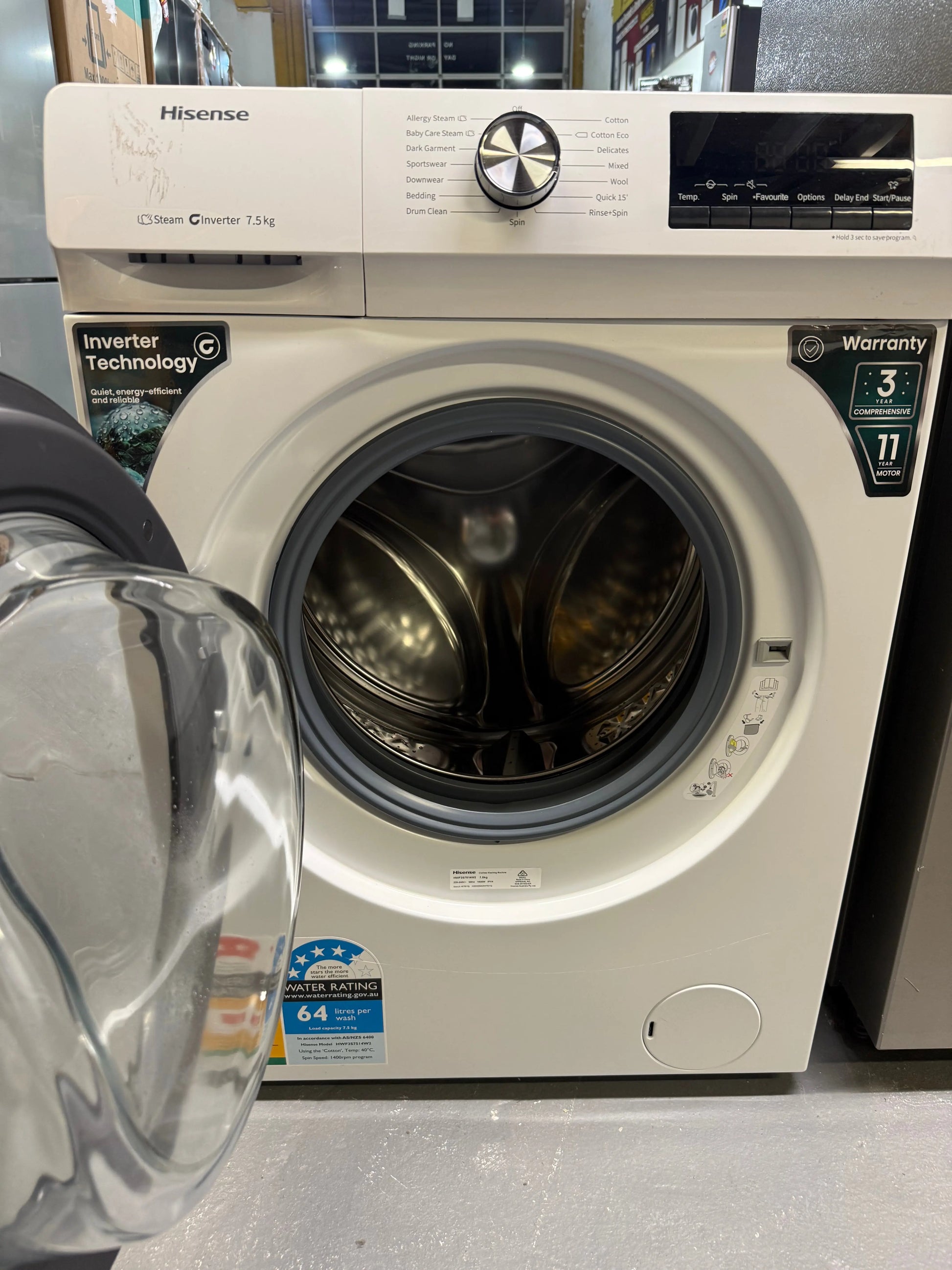 HISENES 7.5 kgs washing machine and Hisense 649L fridge freezer | ALEXANDRIA