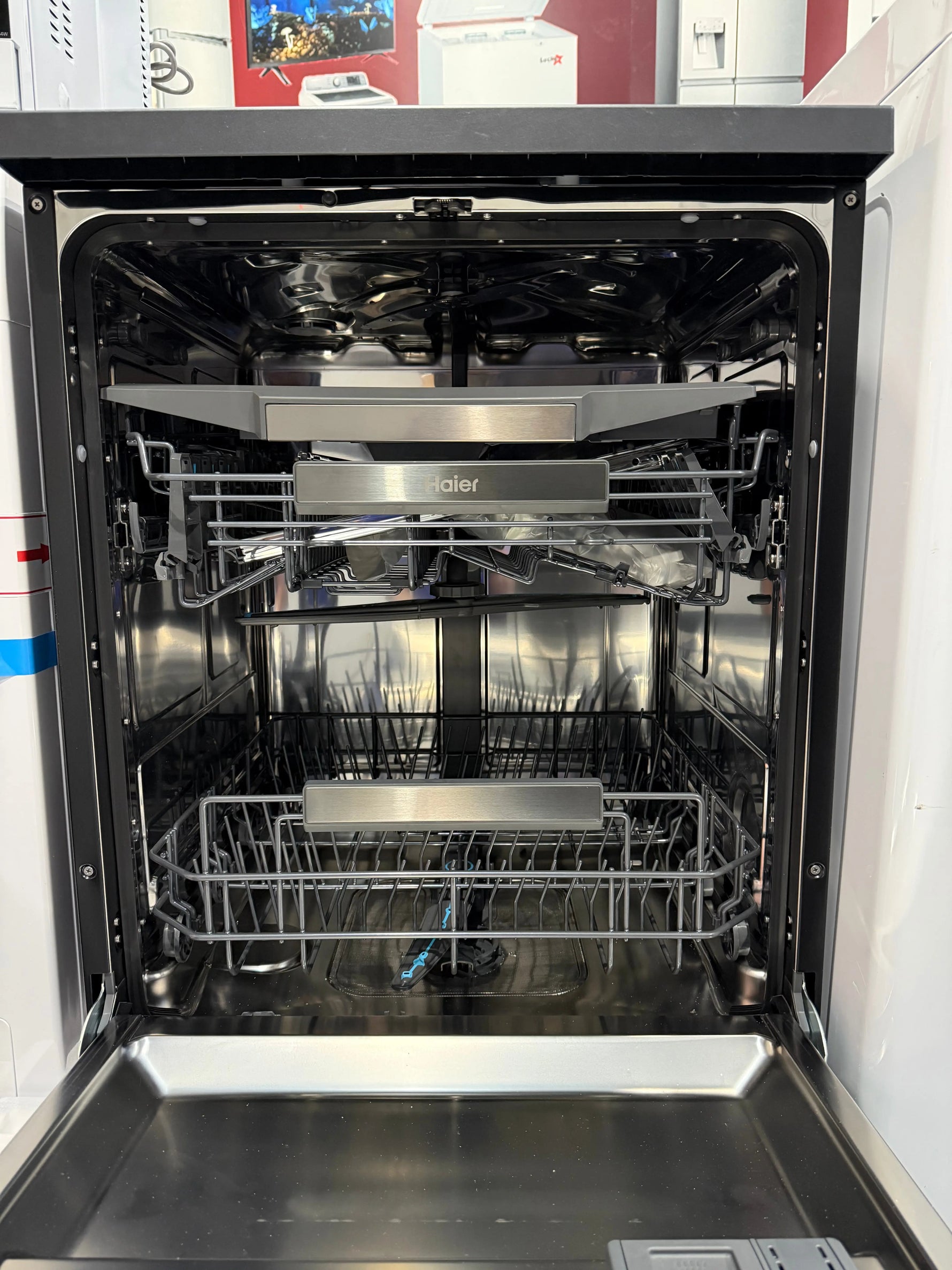 Haier 15 Place Setting Dishwasher – Factory Seconds | HDWI5F3S1 | MELBOURNE