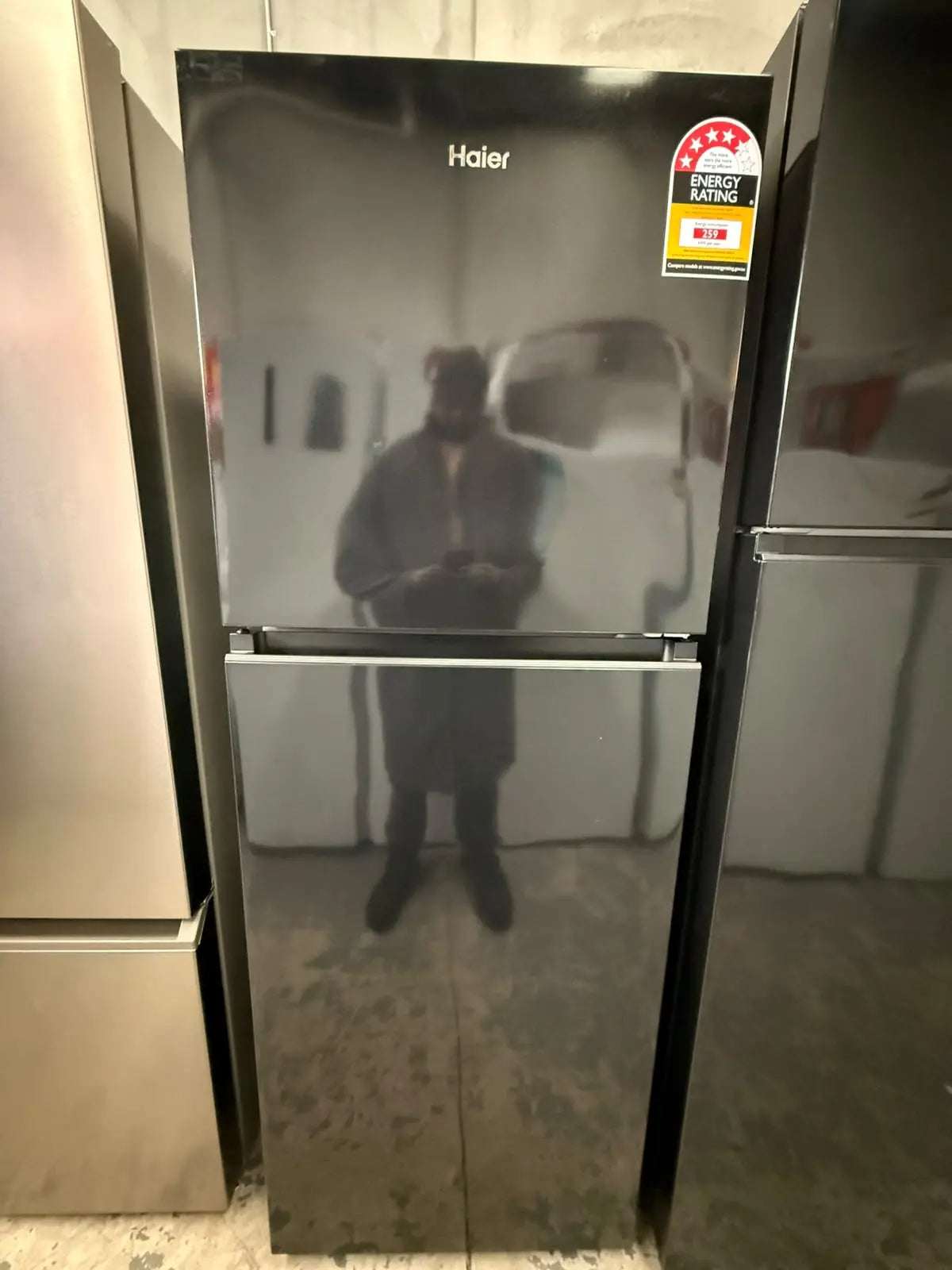 Haier 311L Black Top Mount Fridge Freezer - Factory Second | MELBOURNE