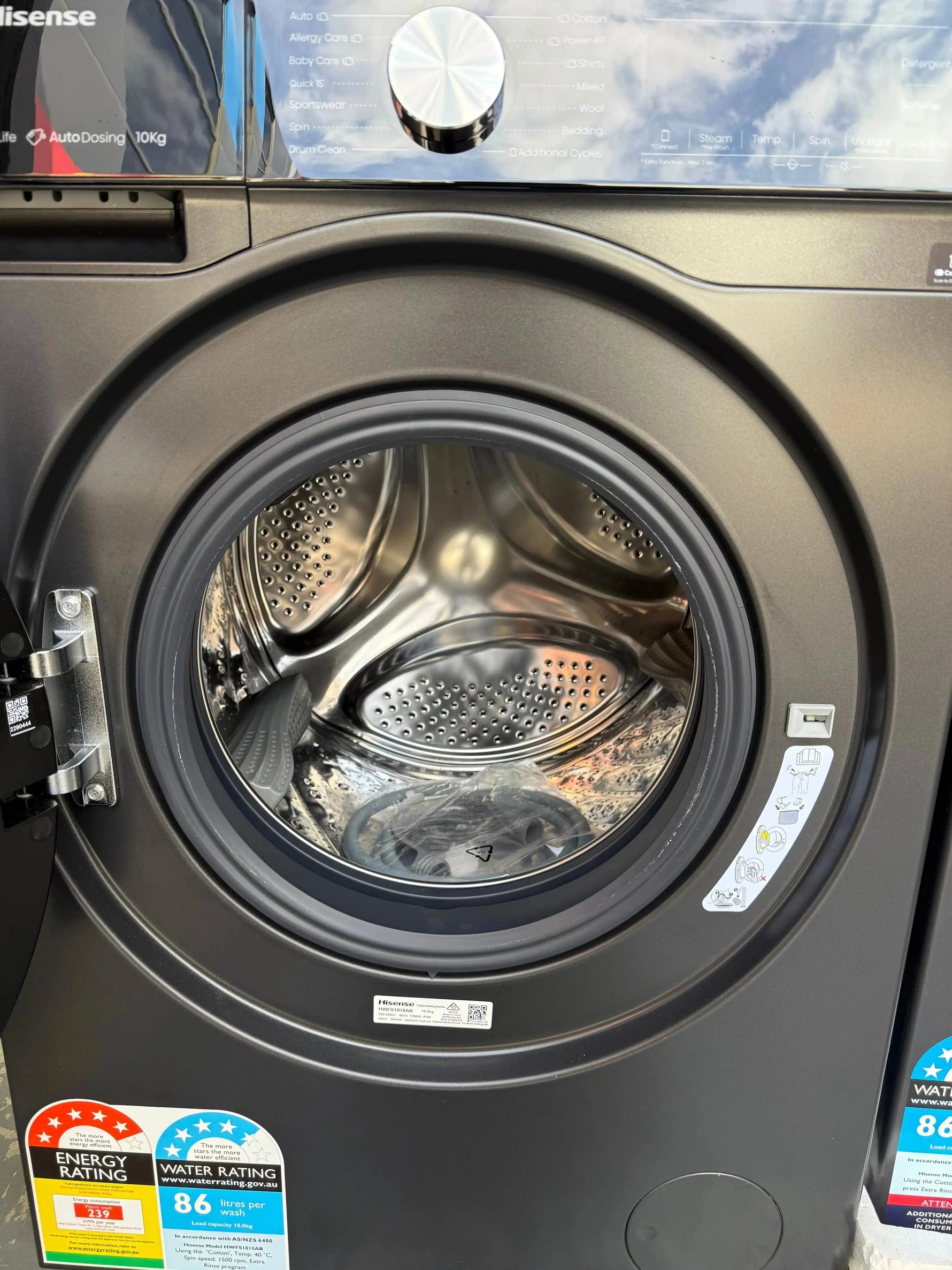 Factory seconds Hisense 634L and Hisense 10kg washing mechine | MELBOURNE