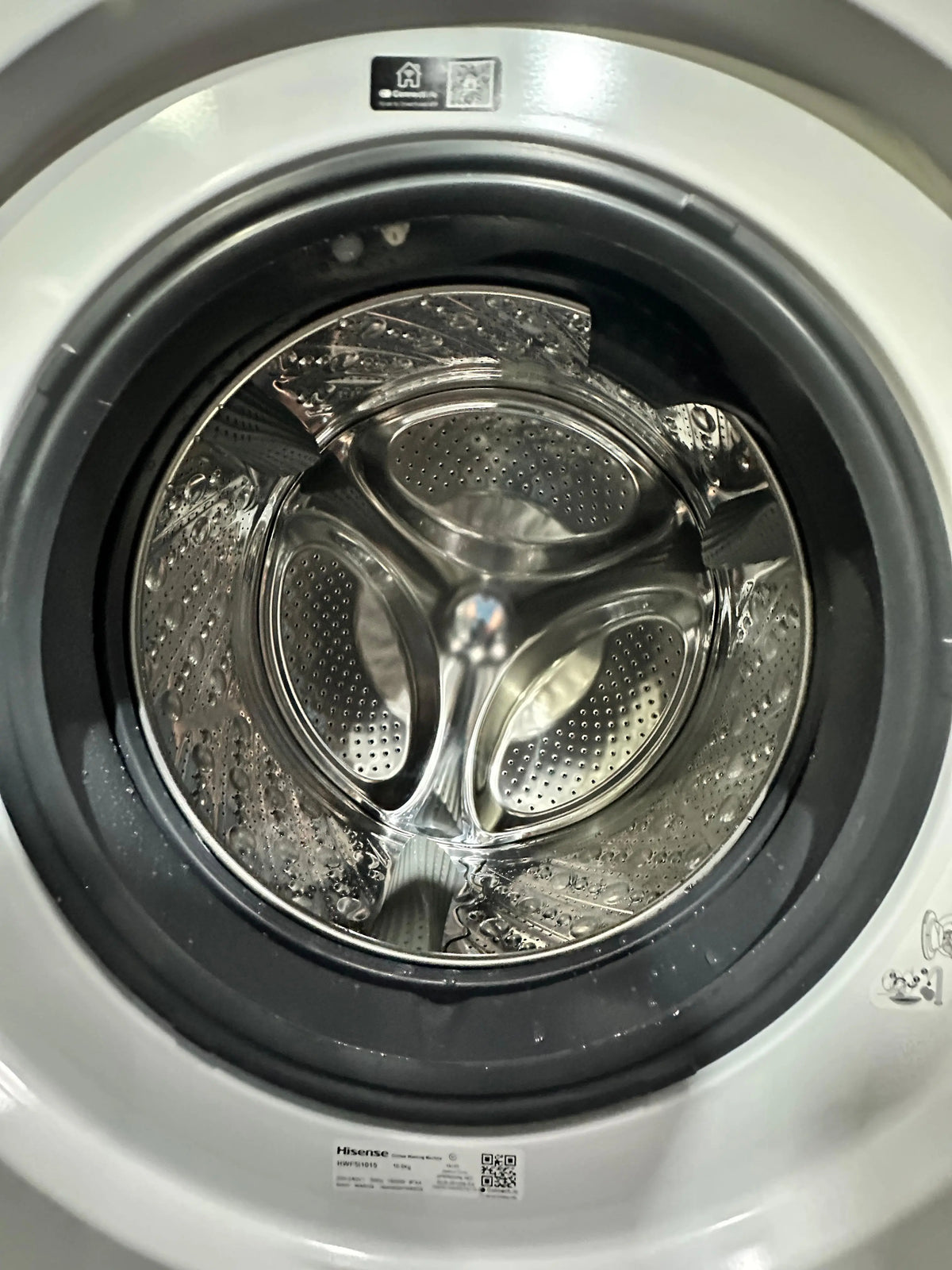 Hisense 10kg Front Load Washing Machine – Near New | ADELAIDE