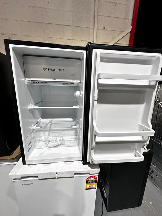 Hisense 124 L Bar Fridge – HRBF126B – Factory Second | ADELAIDE