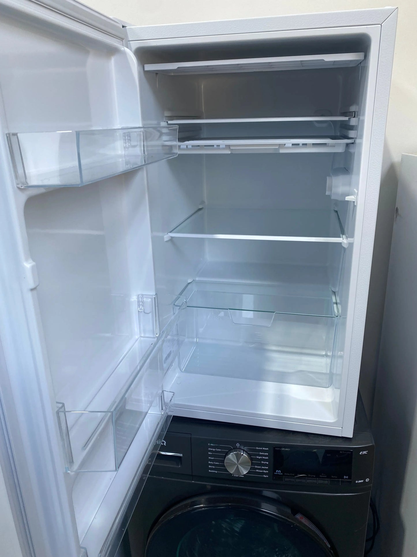 Hisense 125 Litres Fridge Freezer | ADELAIDE