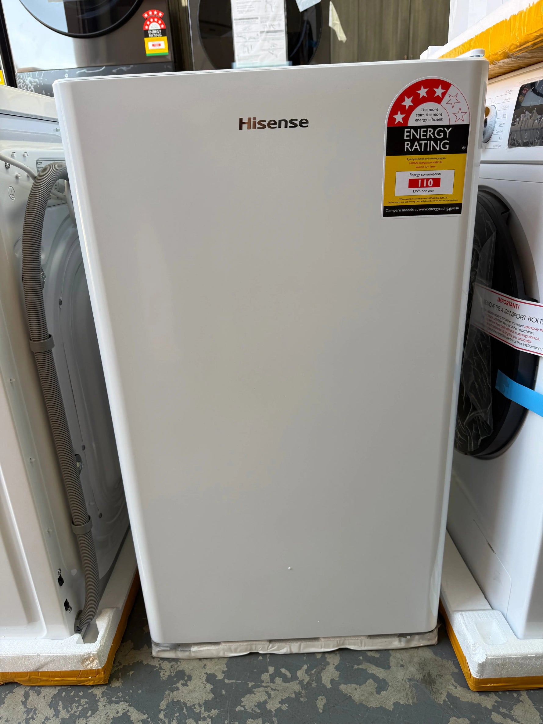 Hisense 126 L Top Freezer Fridge – Factory Seconds | HRBF126 | MELBOURNE