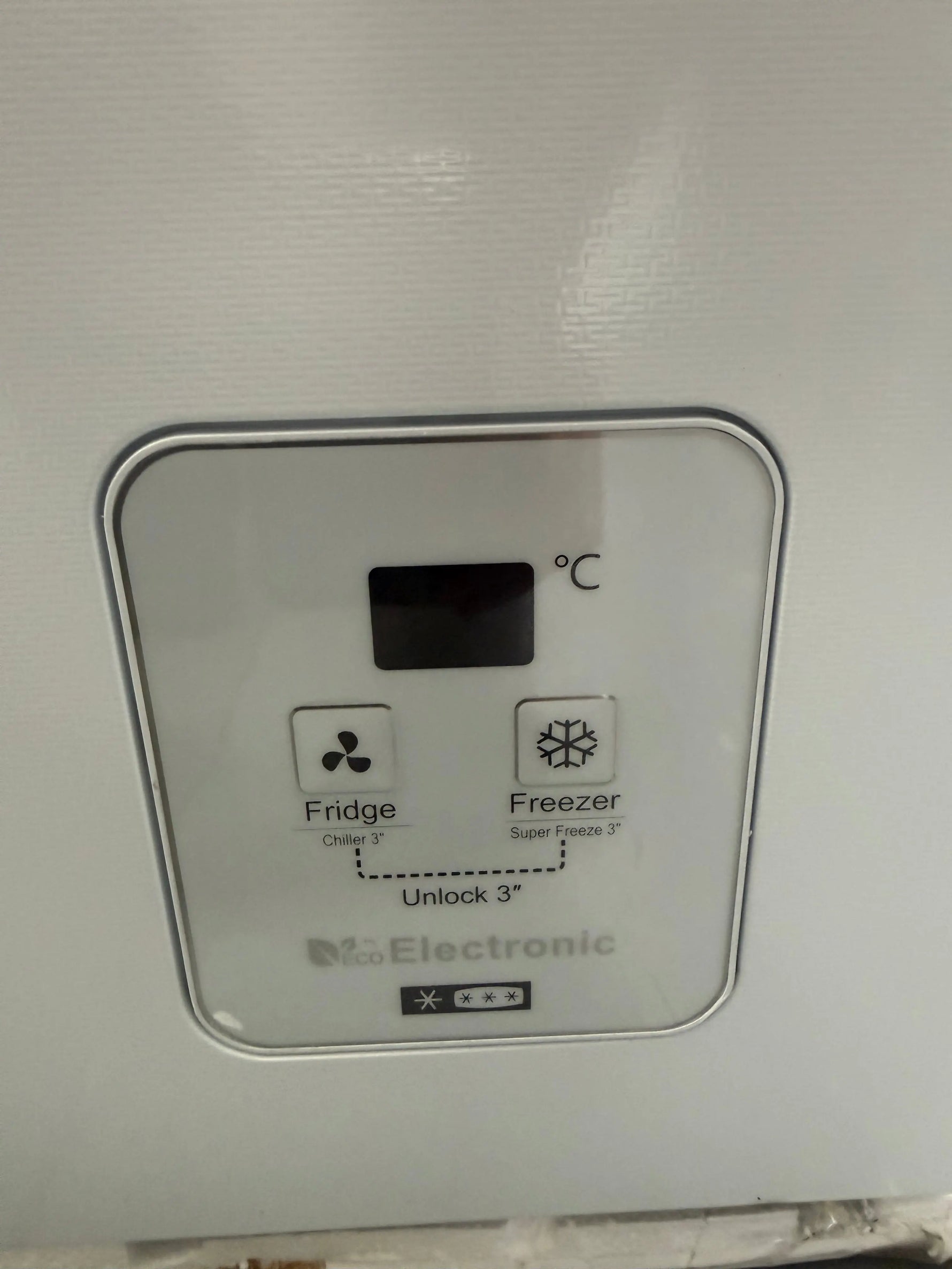 Hisense 146 L Bottom Mount Fridge – Factory Seconds | HRCF146 | MELBOURNE