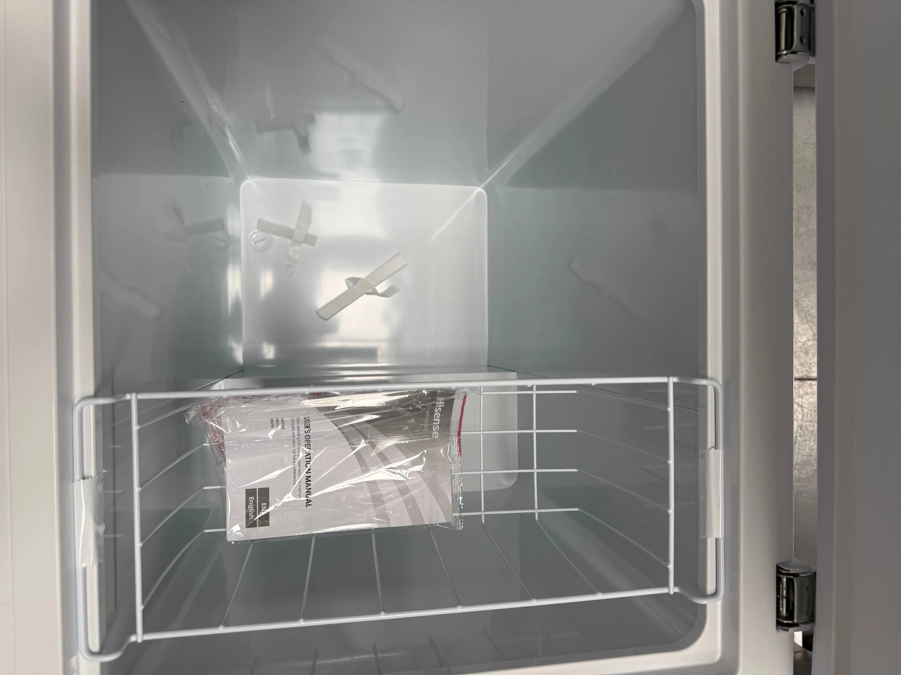 Hisense 146 L Bottom Mount Fridge – Factory Seconds | HRCF146 | MELBOURNE