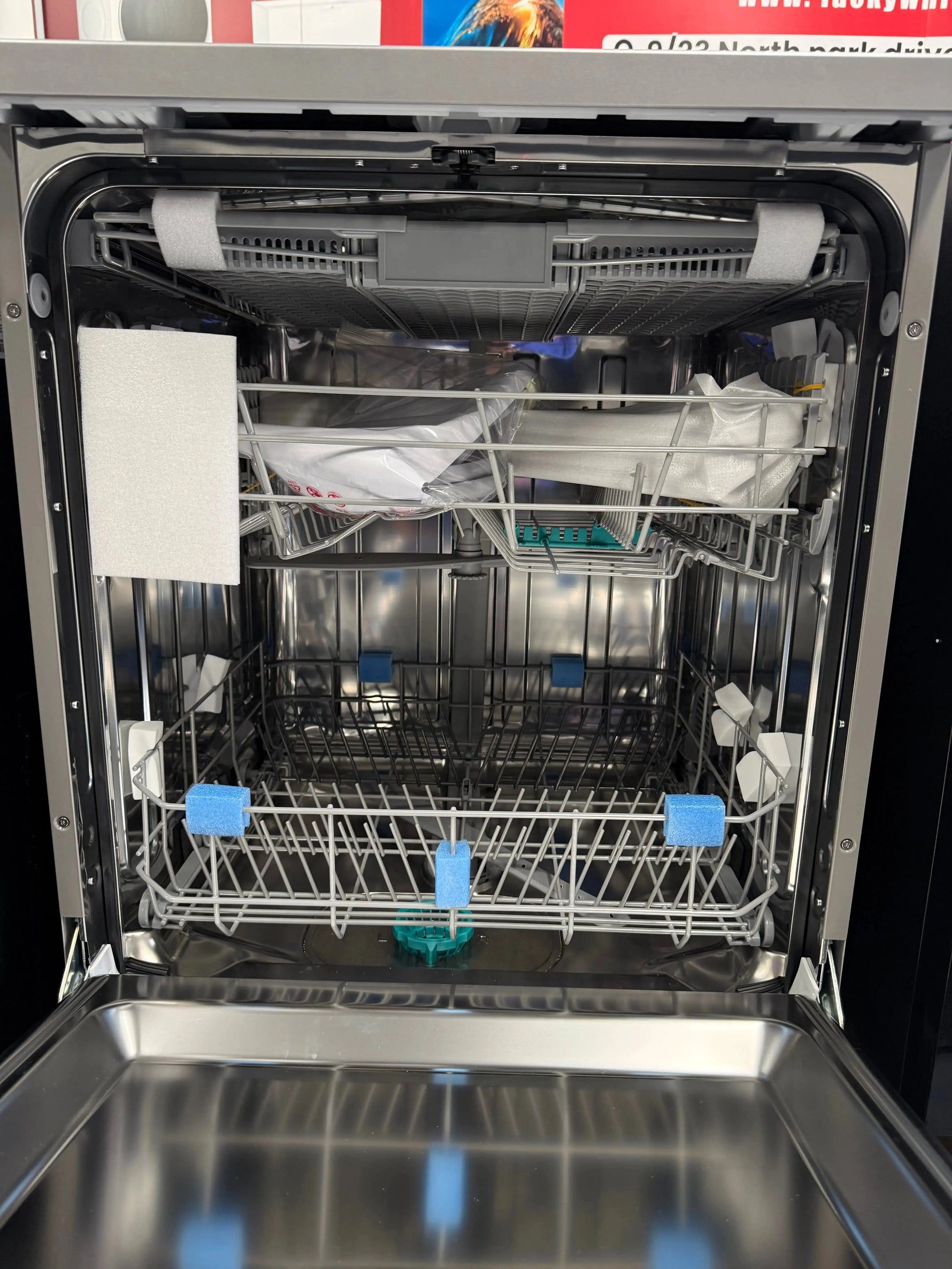Hisense 15 Place Setting Dishwasher – Factory Seconds | HSBE15FS | MELBOURNE