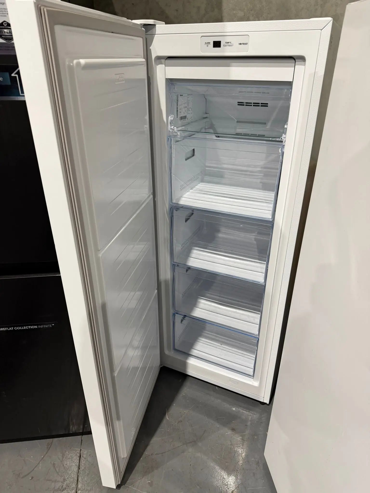 Hisense 155L Like New Upright Fridge