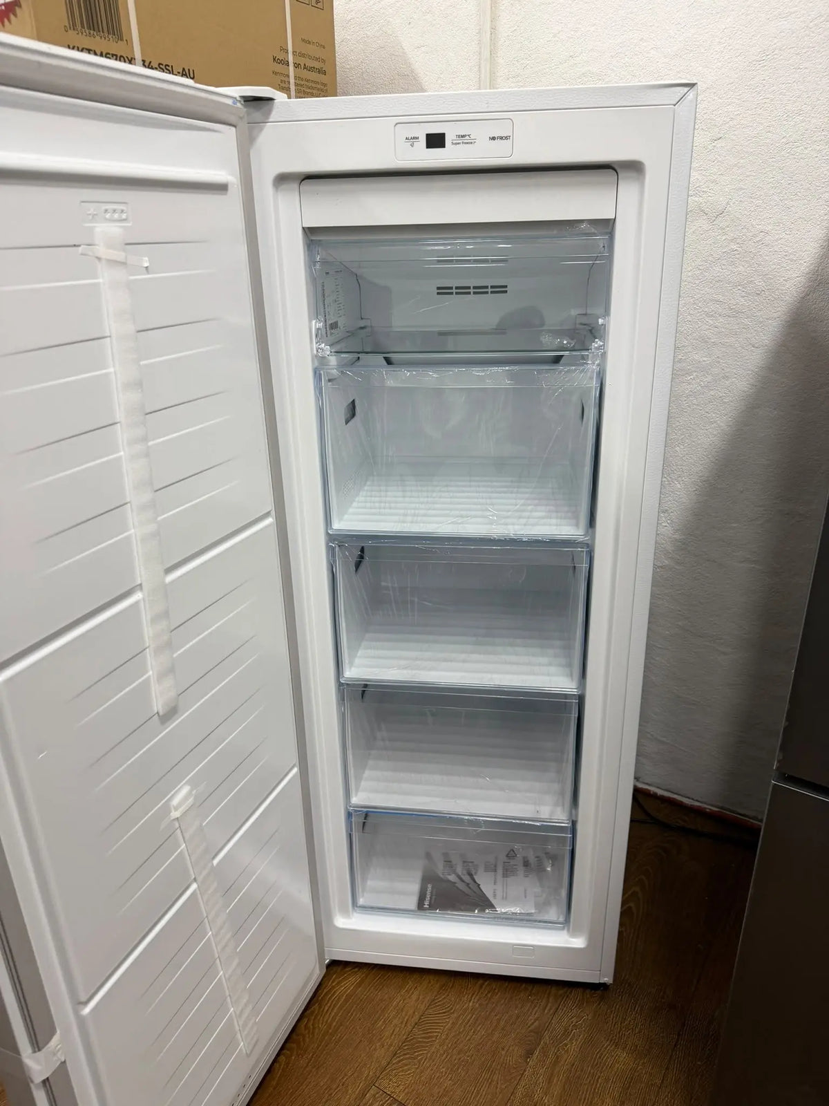 Hisense 155L Upright Freezer – Factory Second | RESERVOIR