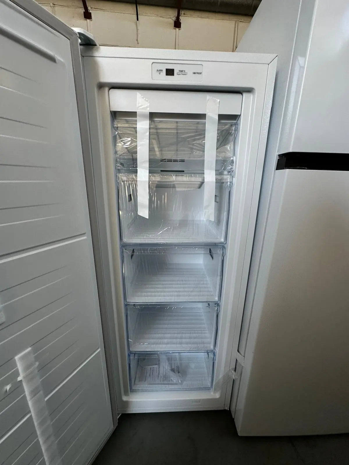 Hisense 155L Vertical Freezer – Factory Seconds | ADELAIDE