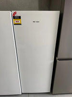 Hisense 155L Vertical Freezer – Factory Seconds | HRVF155 | MELBOURNE