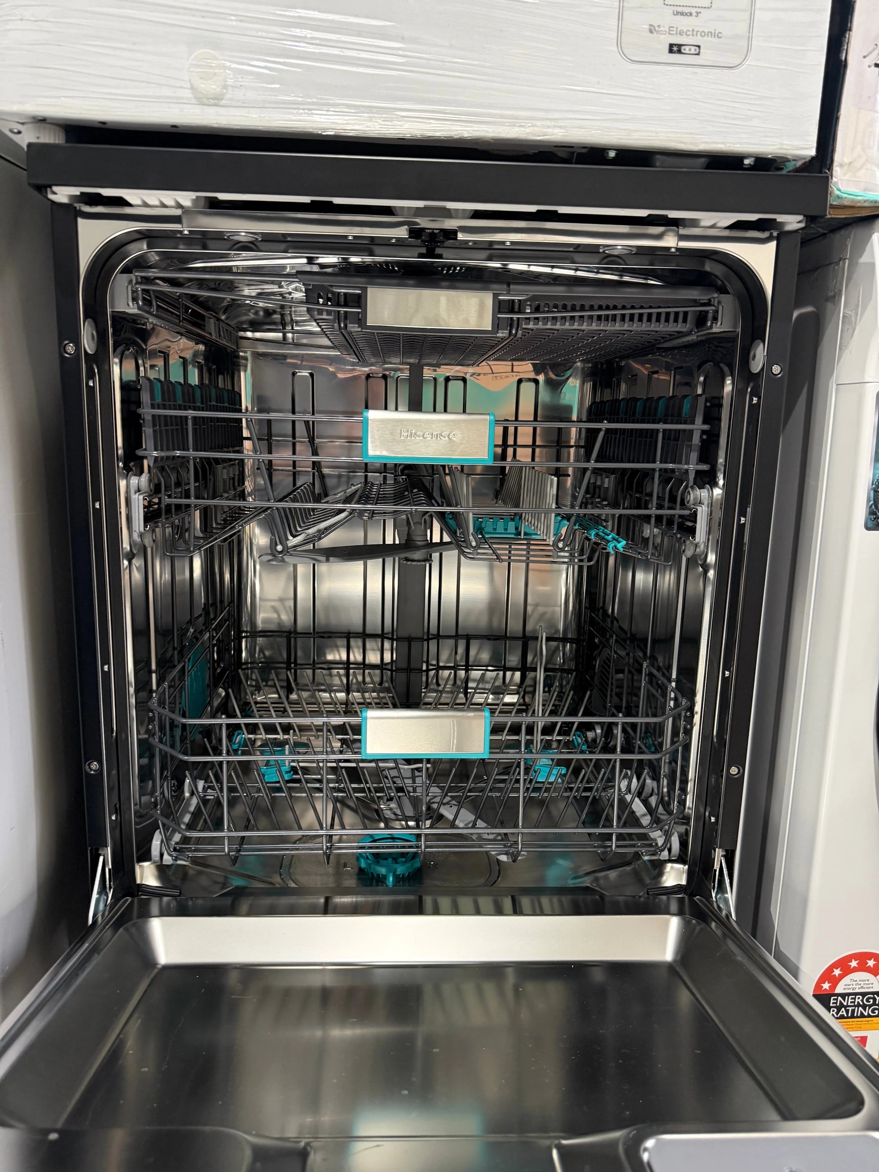 Hisense 16 Place Setting Dishwasher – Refurbished | HSAA16FB | MELBOURNE