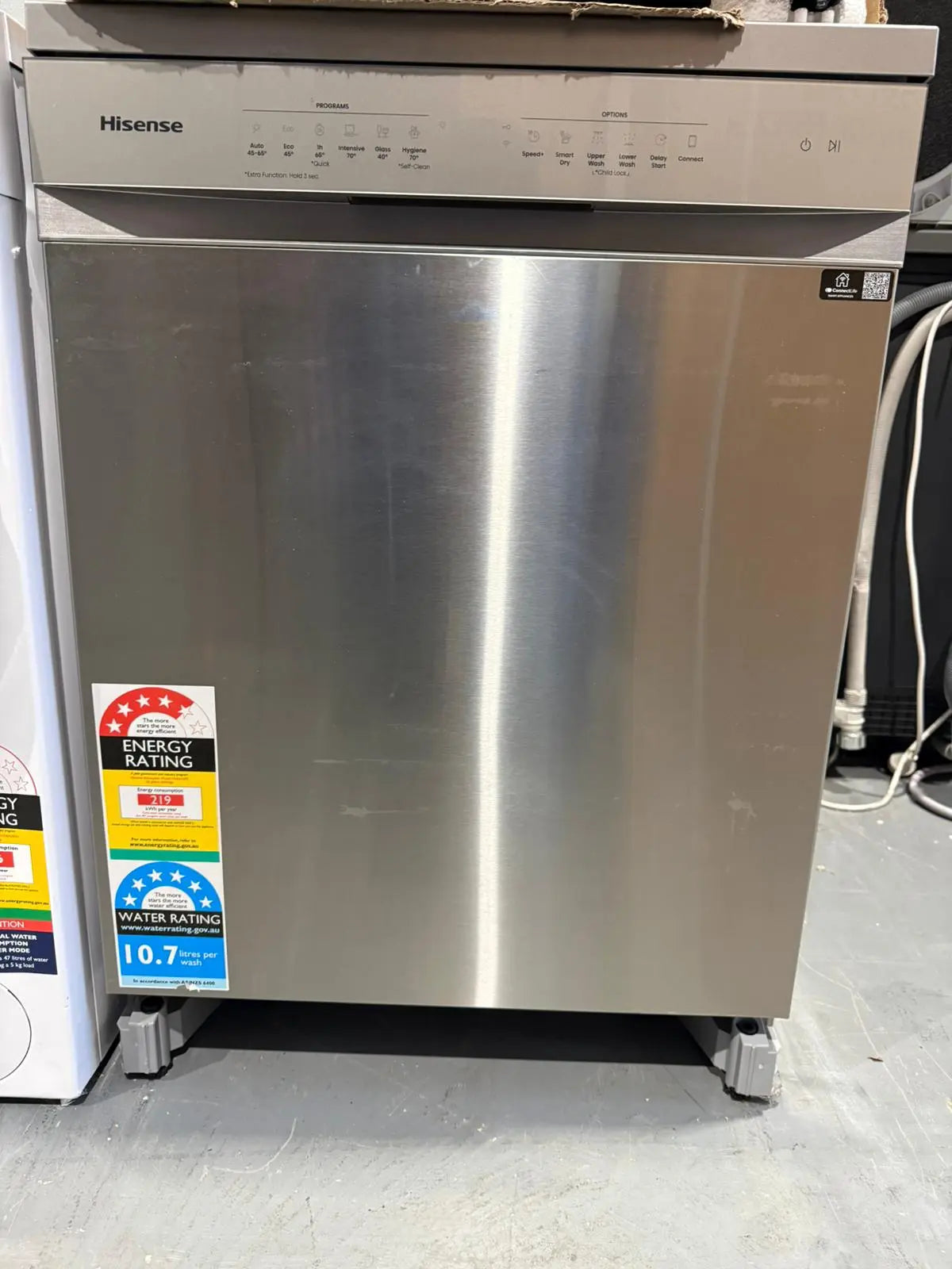 Hisense 16 Place Setting Freestanding Dishwasher HSAA16FS – Refurbished