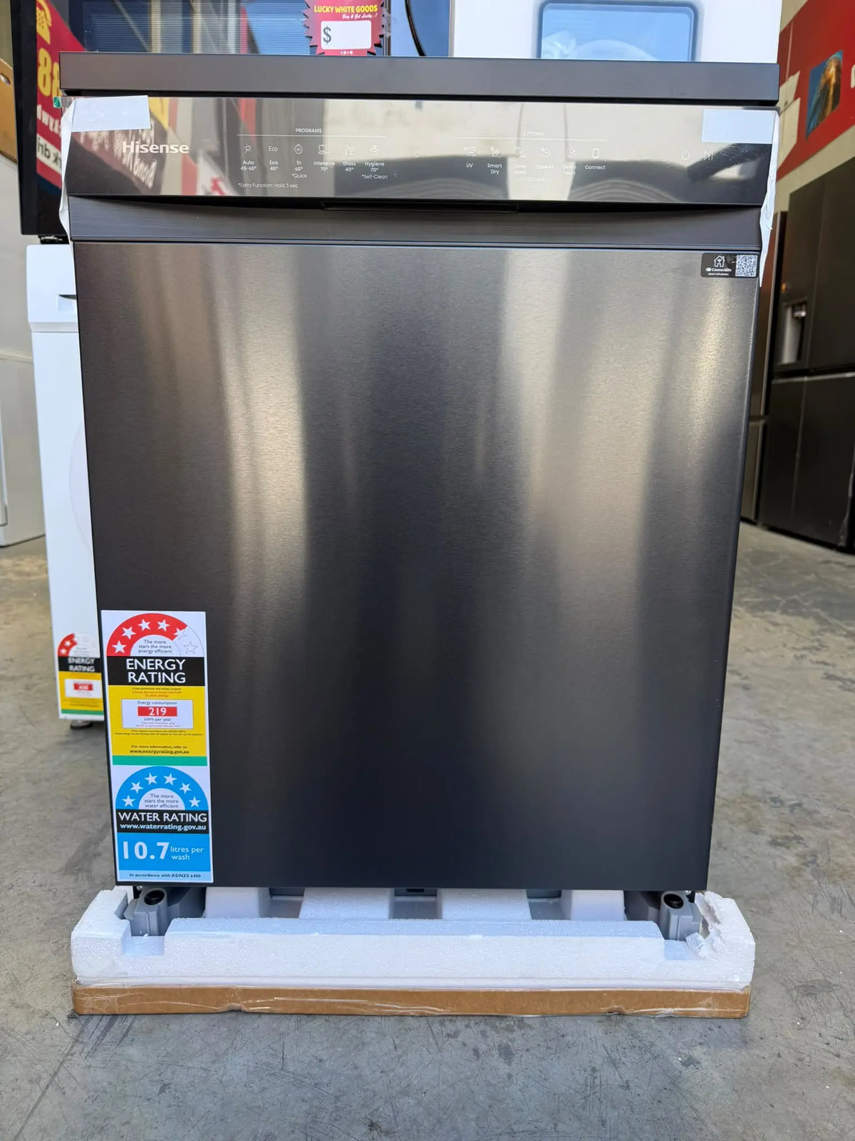 Hisense 16 Place Setting Freestanding Dishwasher HSAP16FB – Factory Second | MELBOURNE
