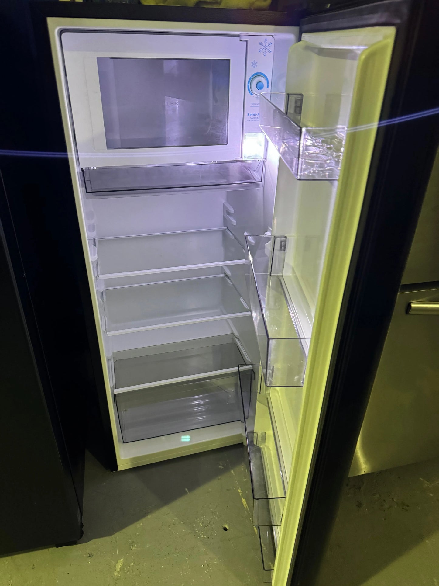 Hisense 179 Litres Fridge Freezer | PERTH