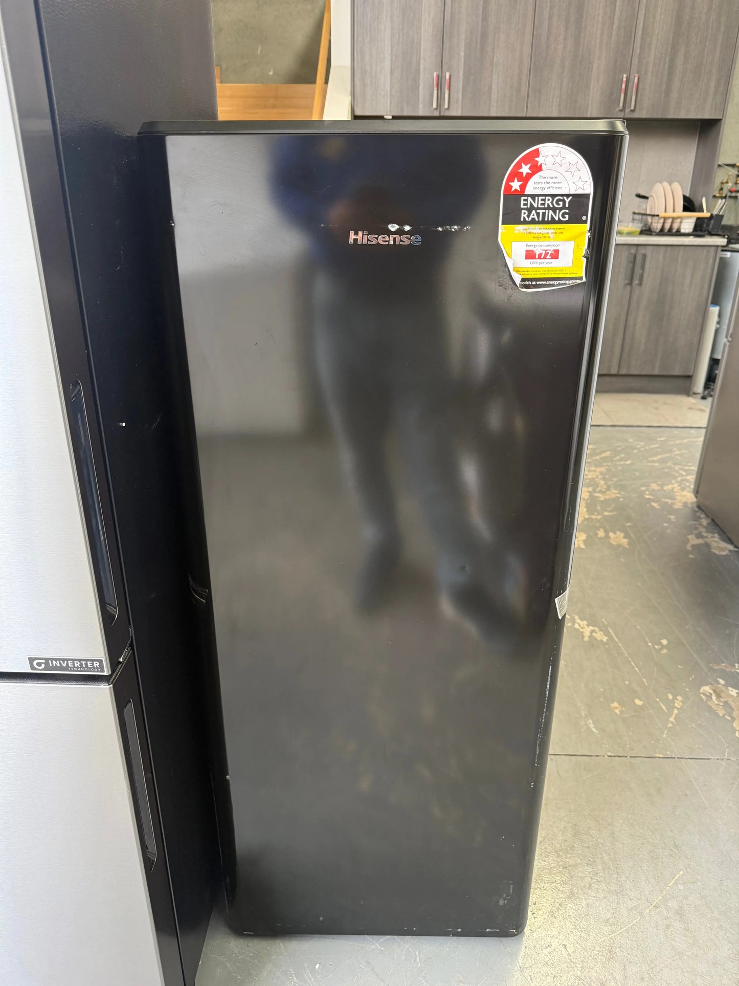 Hisense 179L Bar Fridge – Factory Seconds | HRBF179B | MELBOURNE