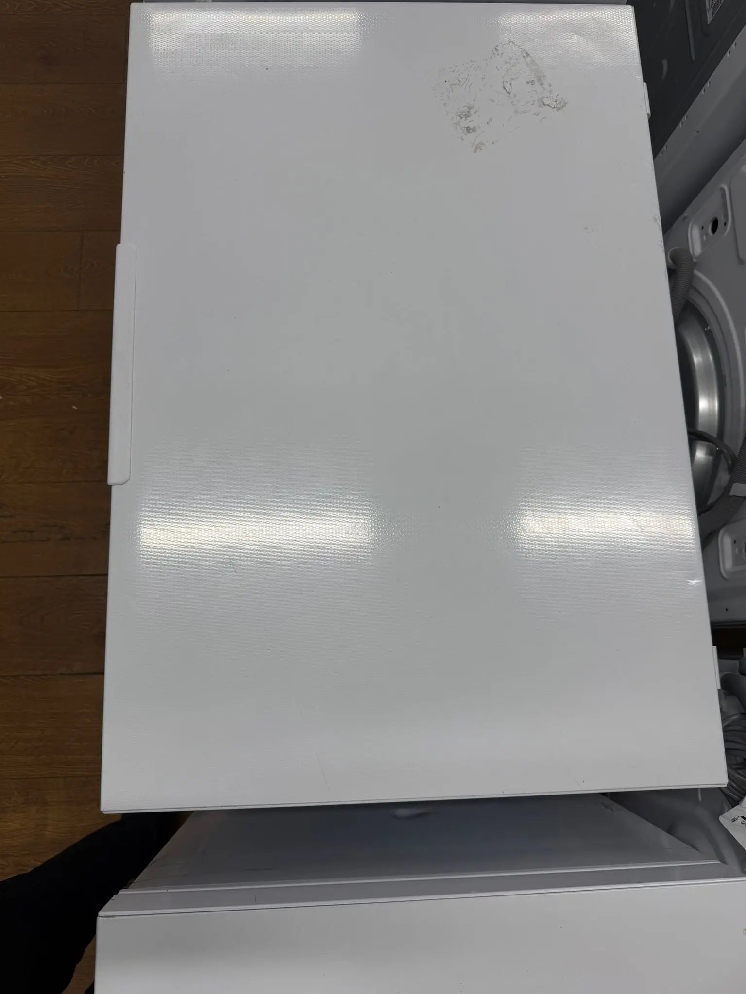 Hisense 200L Hybrid Chest Freezer HRCF201 – Refurbished | Energy Efficient Freezer | RESERVOIR