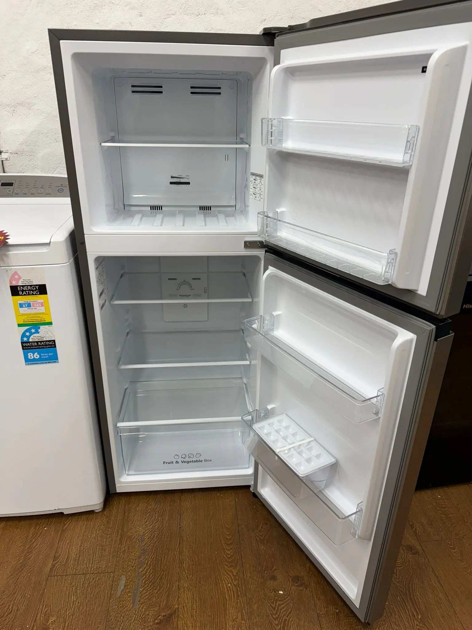 Hisense 205L Fridge Freezer (Factory Seconds) + Fisher & Paykel 7kg Washing Machine (Refurbished) Combo | Reservoir