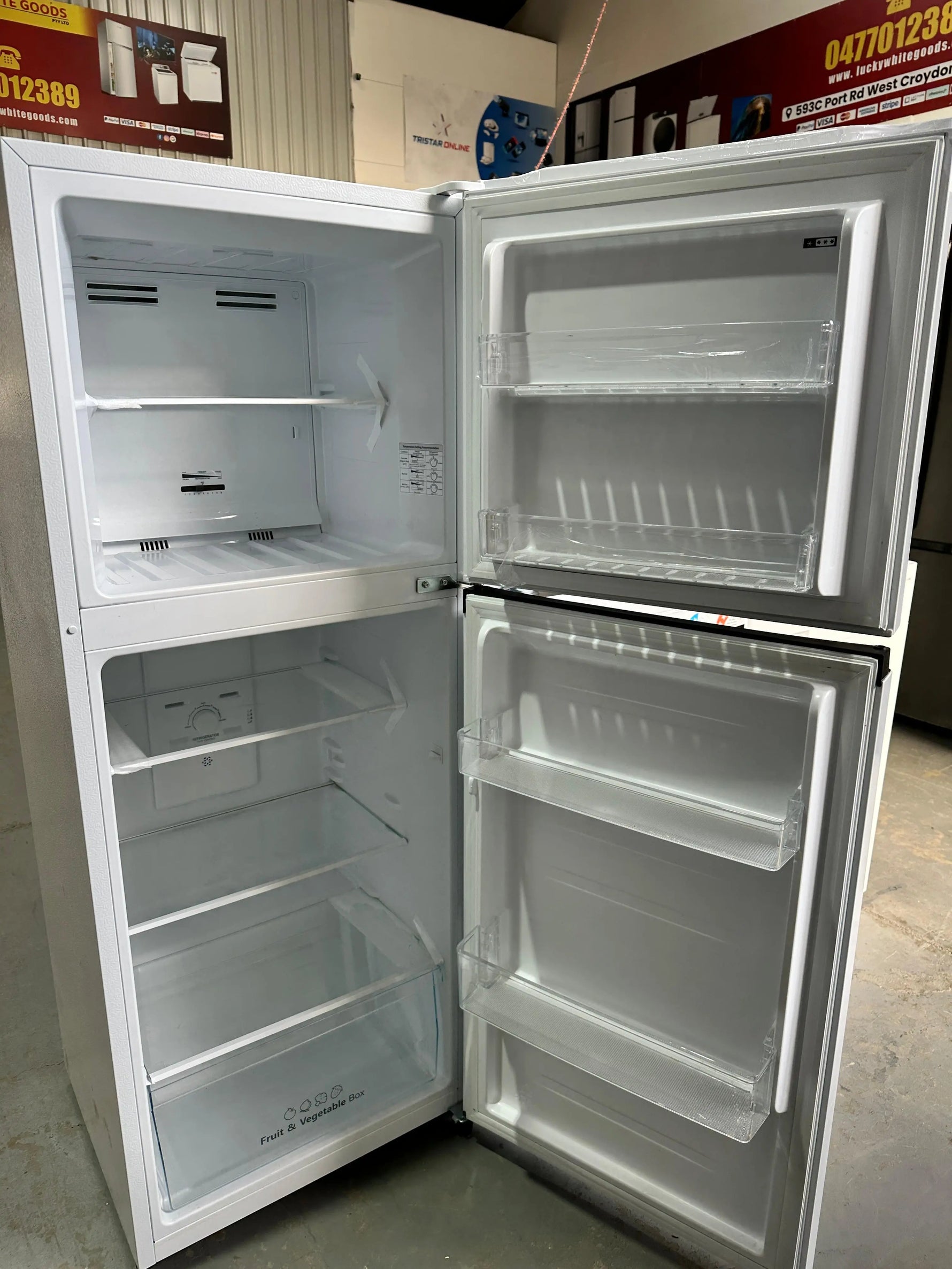 Hisense 205L Fridge & CHiQ 8kg Top Load Washer Refurbished Combo | ADELAIDE