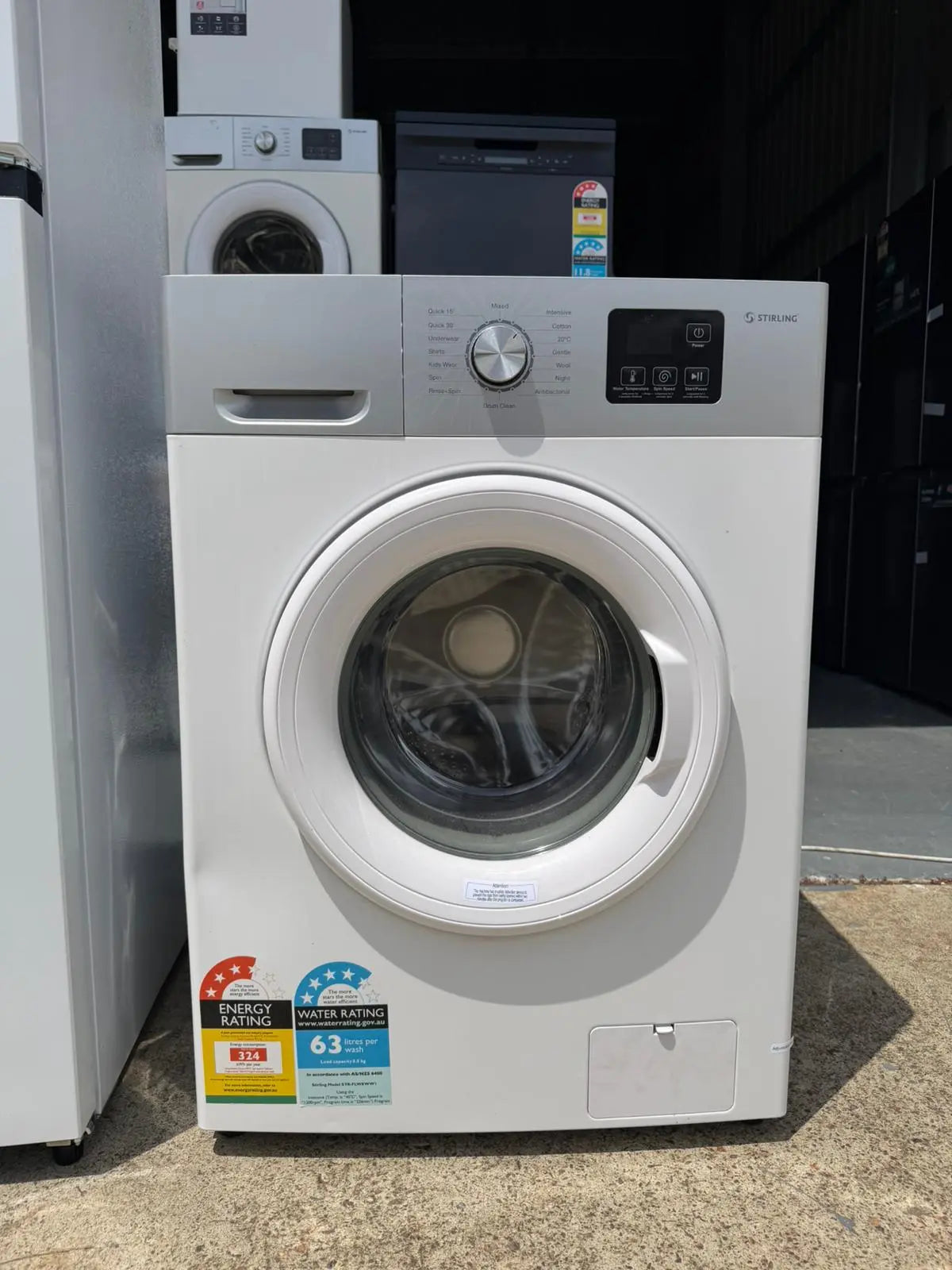 Hisense 205L Fridge & Stirling 8kg Washing Machine Combo – Refurbished | BRISBANE