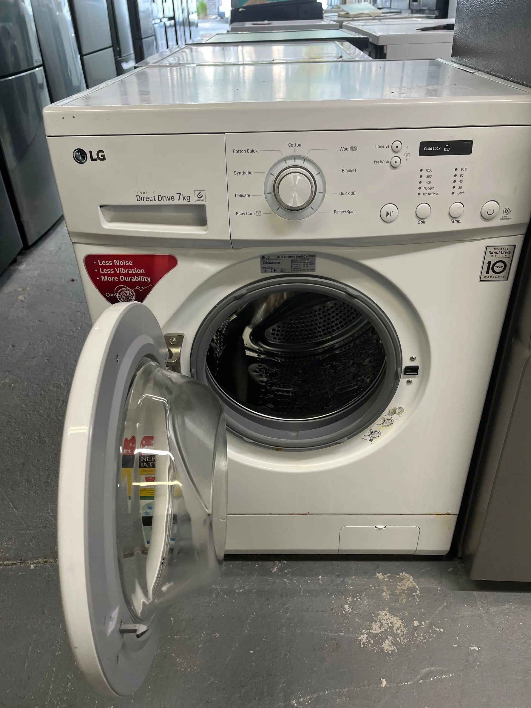 Hisense 205L Fridge freezer and Lg 7 kgs washing machine | ALEXANDRIA