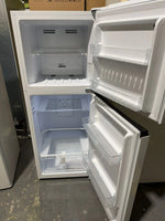 Hisense 205L Top Mount Fridge – Factory Second | BRISBANE