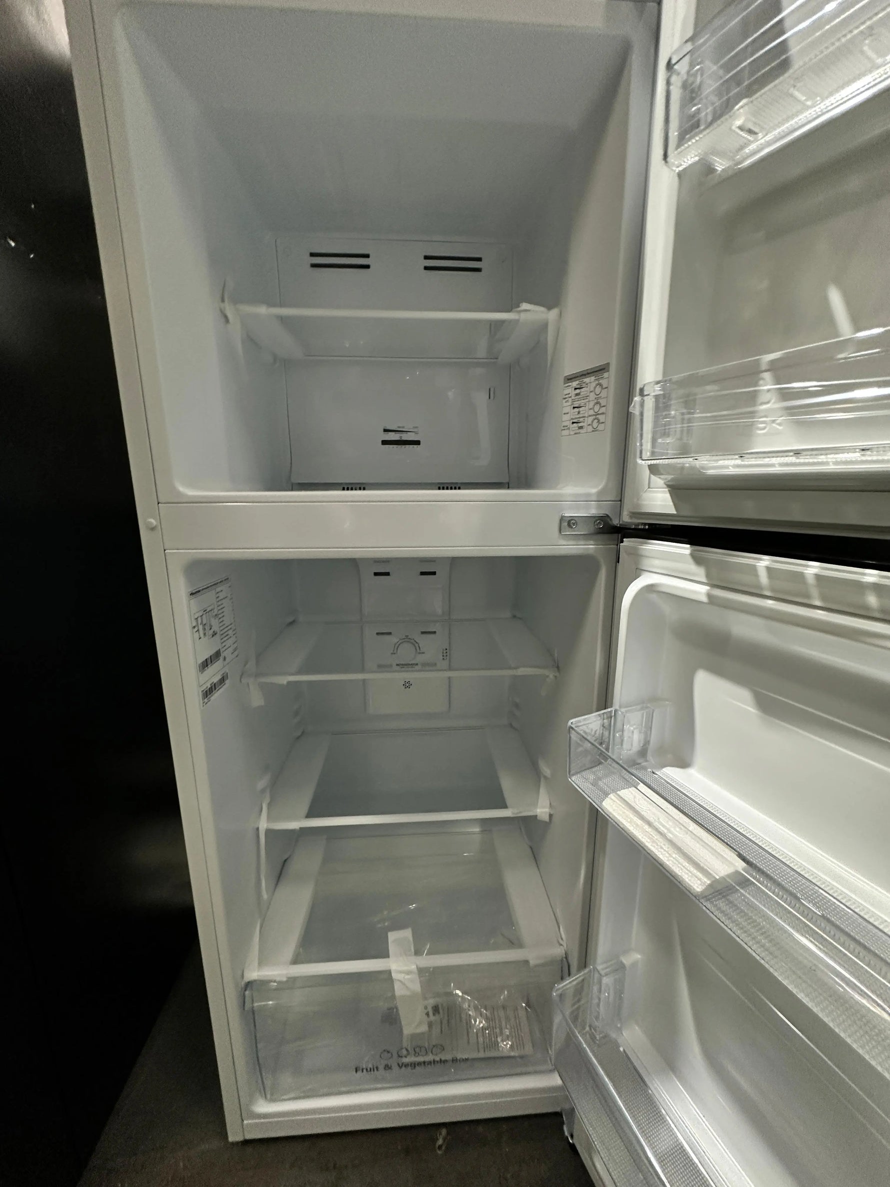 Hisense 205L Top Mount Refrigerator Freezer – Factory Second | ADELAIDE