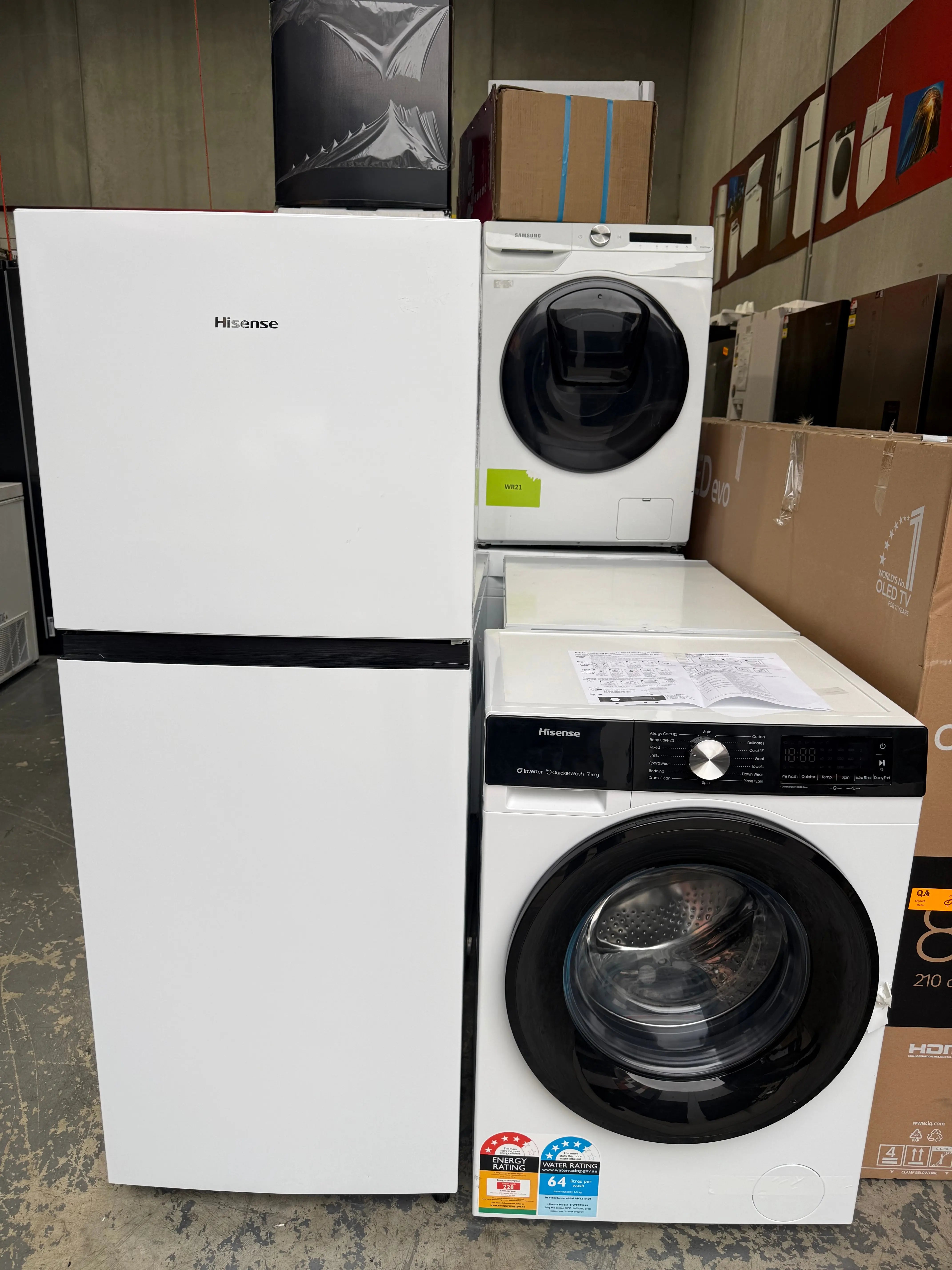 Hisense 205L fridge and 7.5kg of washing mechine | MELBOURNE