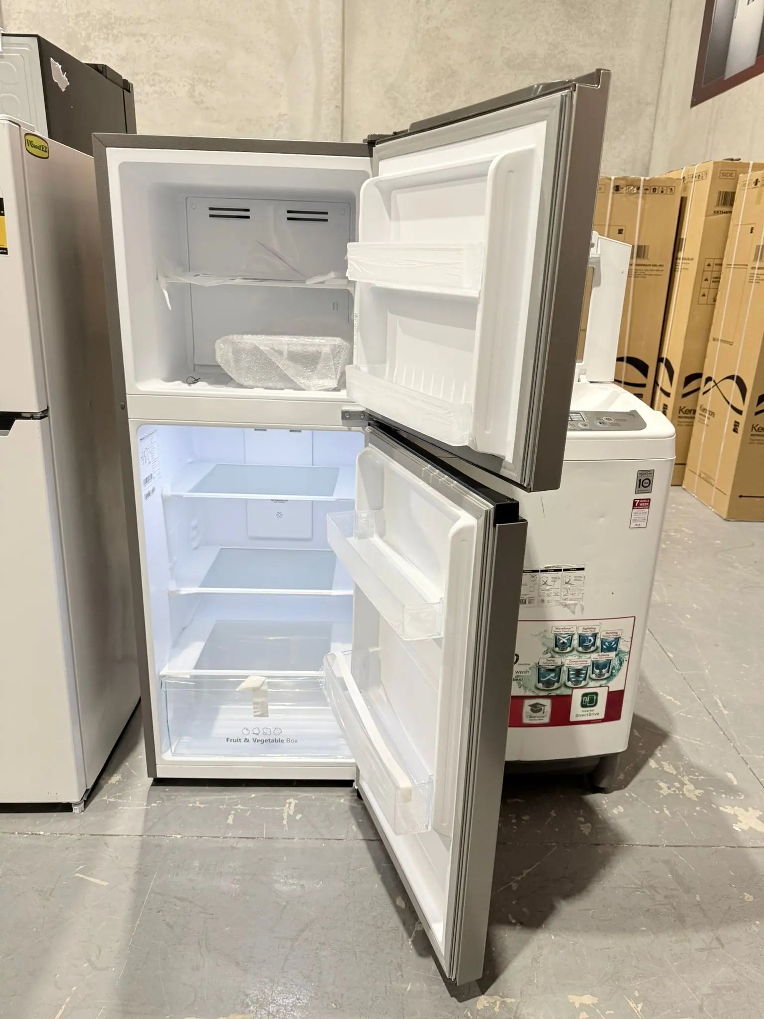 Hisense 206L Fridge Freezer (Factory Seconds) + LG 6.5kg Washing Machine (Refurbished) – Combo Deal | MELBOURNE