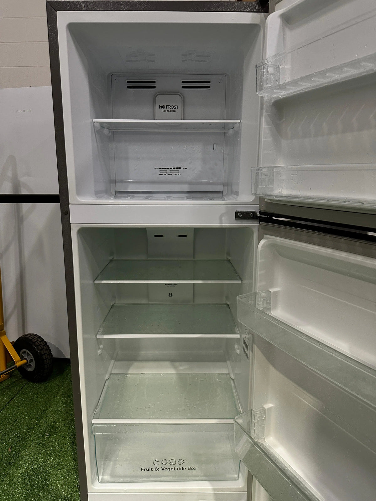Hisense 223L Top Mount Refrigerator – Refurbished | ADELAIDE