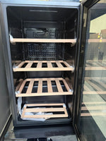 Hisense 30 Bottle Beverage Cooler with Black Mirror Finish Door – Factory Seconds