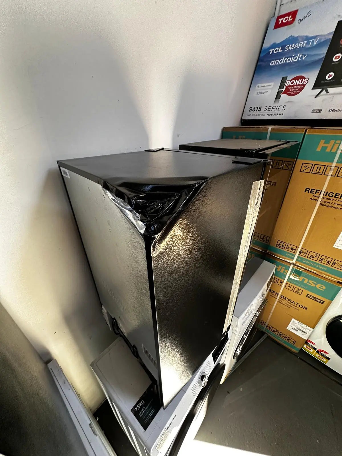 Hisense 30 Bottle Wine Cooler – Factory Seconds | ADELAIDE