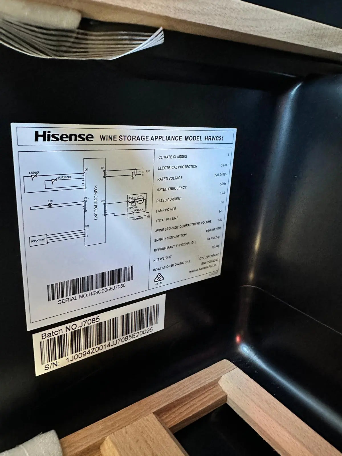 Hisense 31-Bottle Wine Cooler – Factory Seconds | ADELAIDE