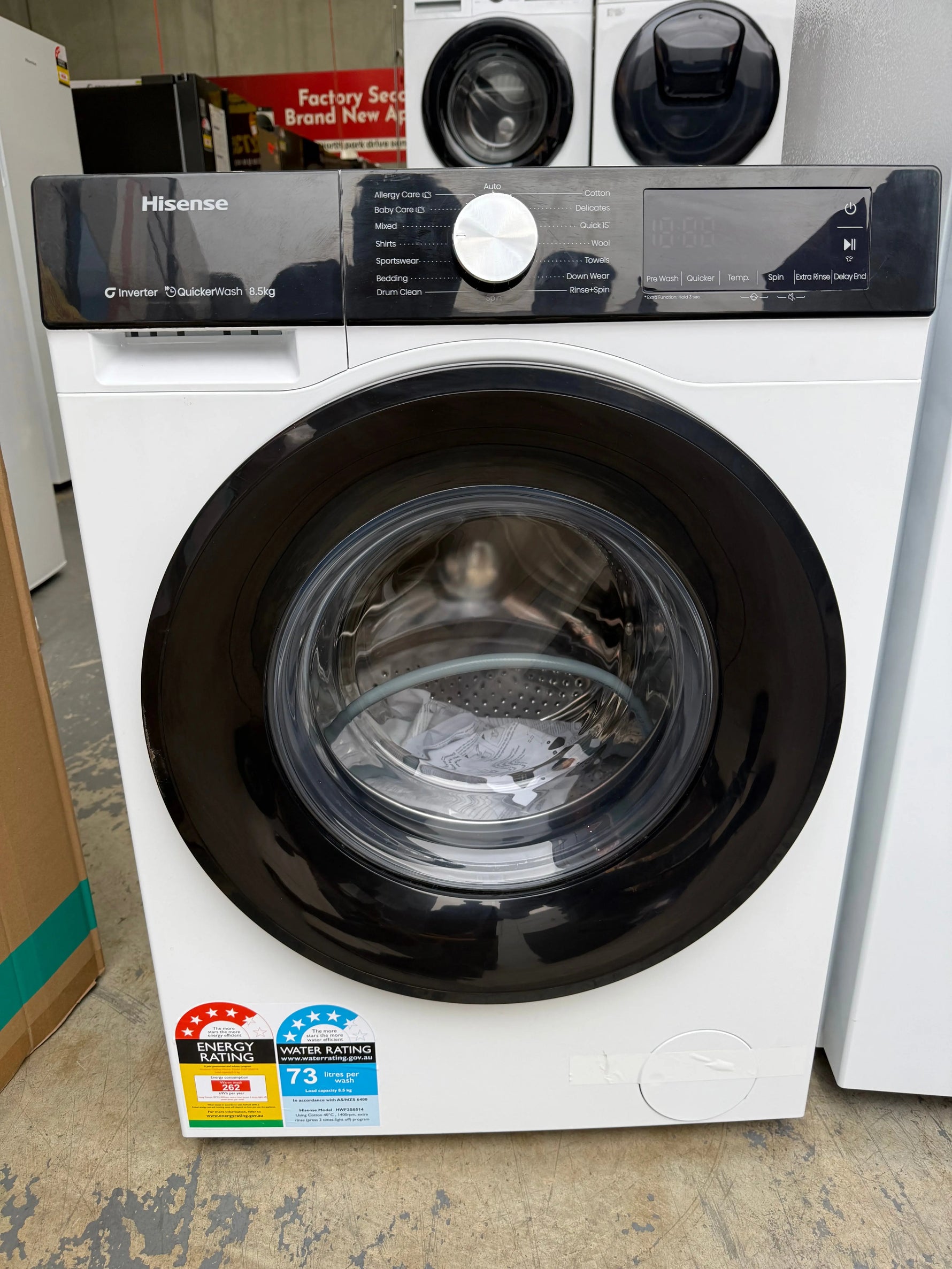 Hisense 325L Top Mount Fridge Freezer Hisense and 8.5kg Front Load Washing Machine– Factory Seconds | MELBOURNE