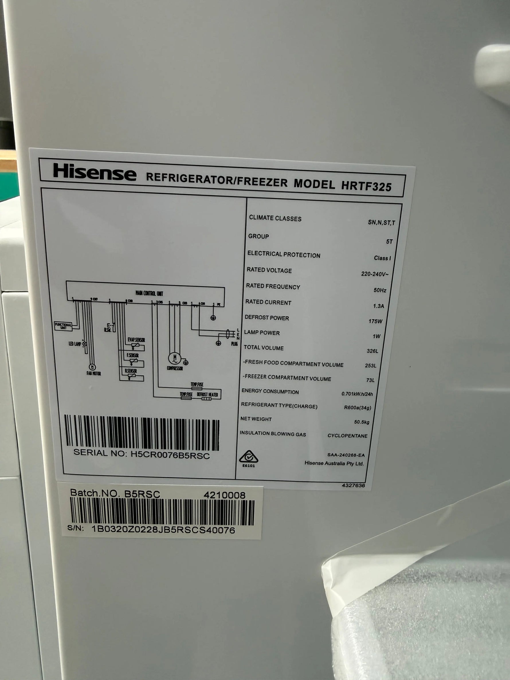 Hisense 325L Top Mount Fridge Freezer – Factory Seconds-HRTF325 | MELBOURNE