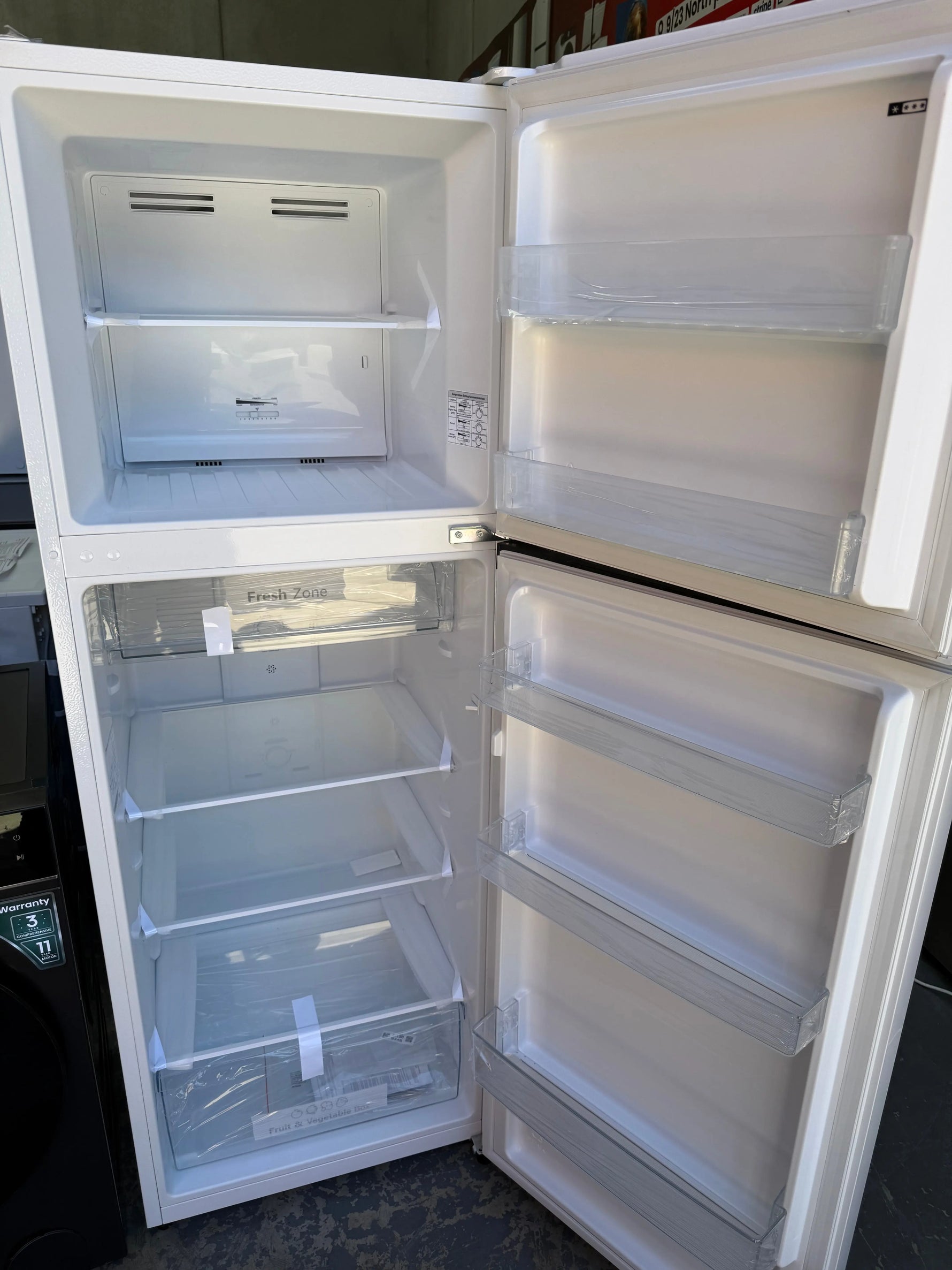 Hisense 325L Top Mount Fridge – Factory Seconds and Samsung 9kg Front Load Washer | MELBOURNE