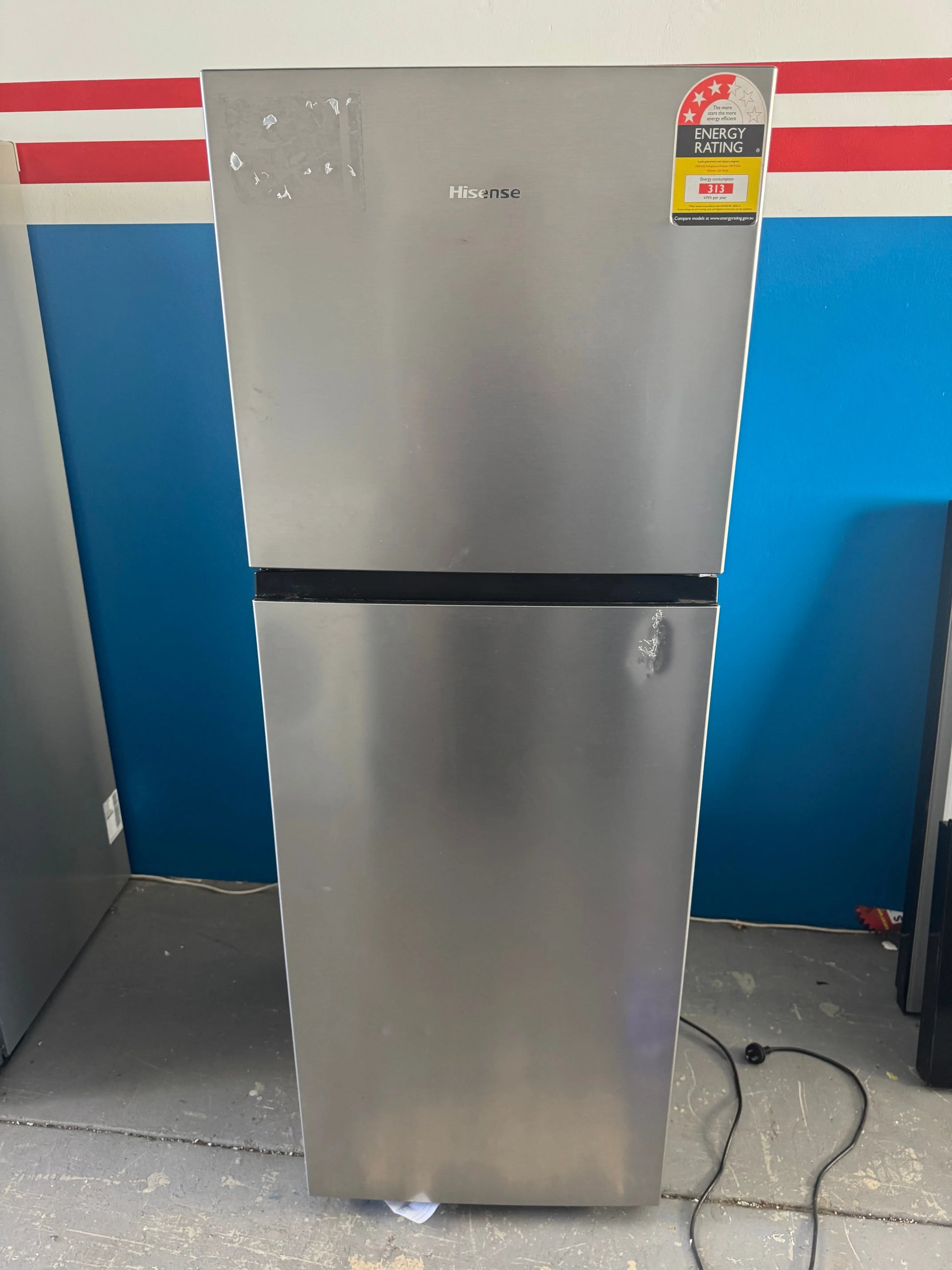 Hisense 326 Litres Fridge Freezer | PERTH