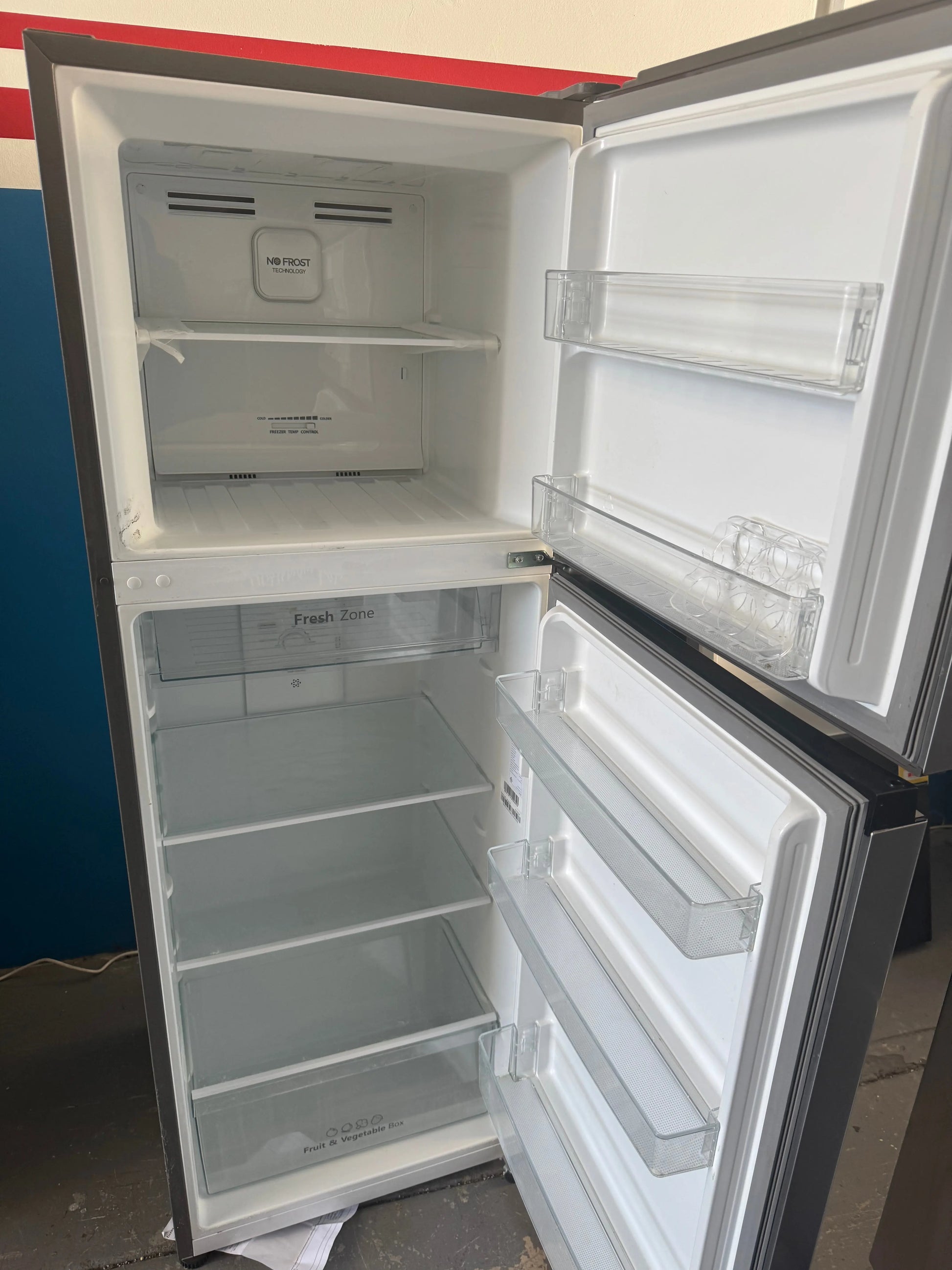 Hisense 326 Litres Fridge Freezer | PERTH