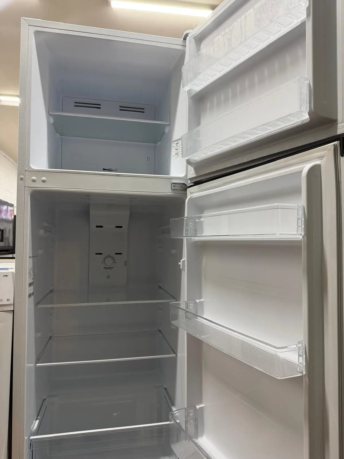 Hisense 326L Top Mount Refrigerator + CHiQ 8.5kg Front Load Washer Combo Package (Factory Seconds) | RESERVOIR