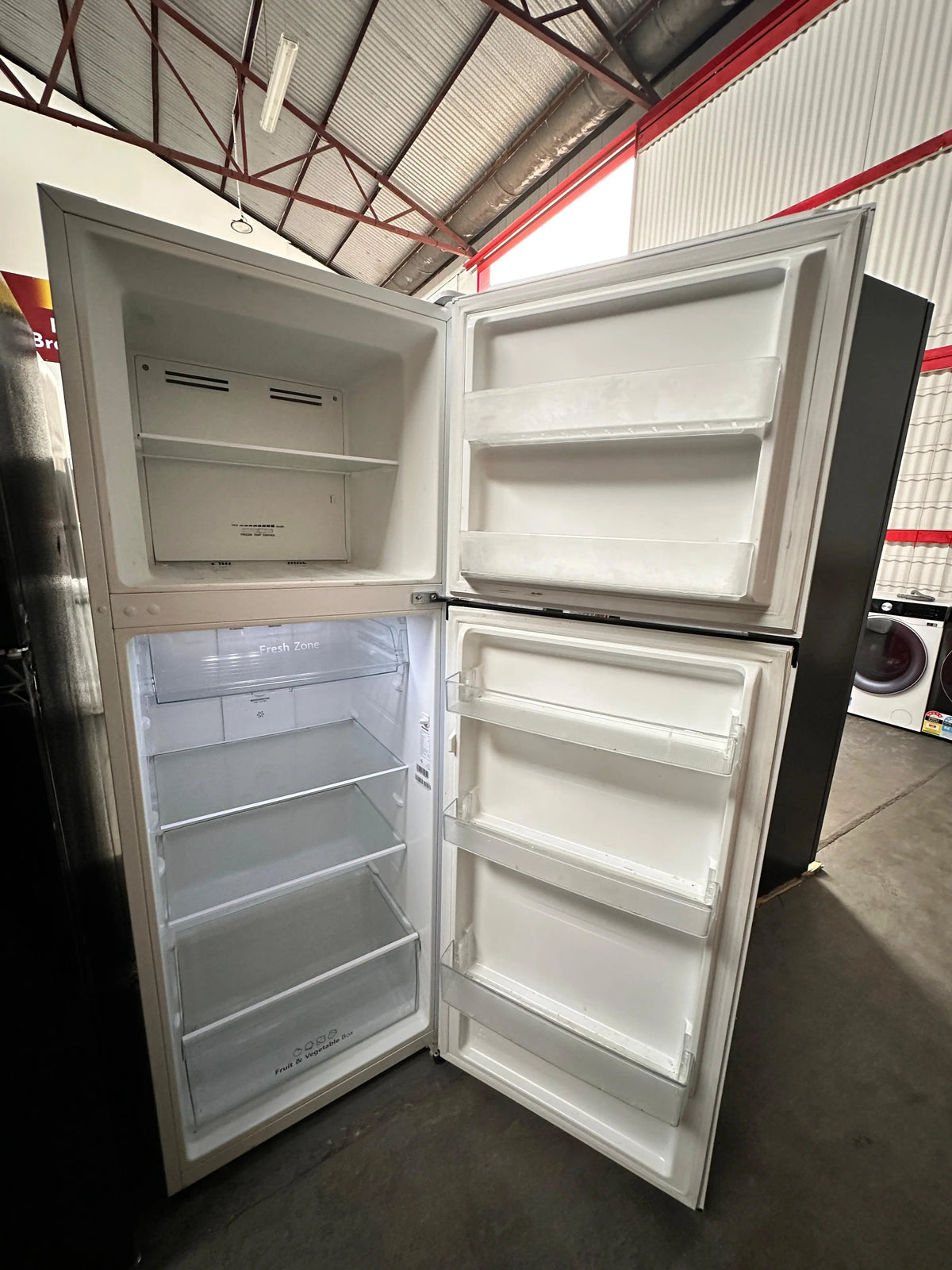 Hisense 326L Top Mount Refrigerator – Refurbished | ADELAIDE