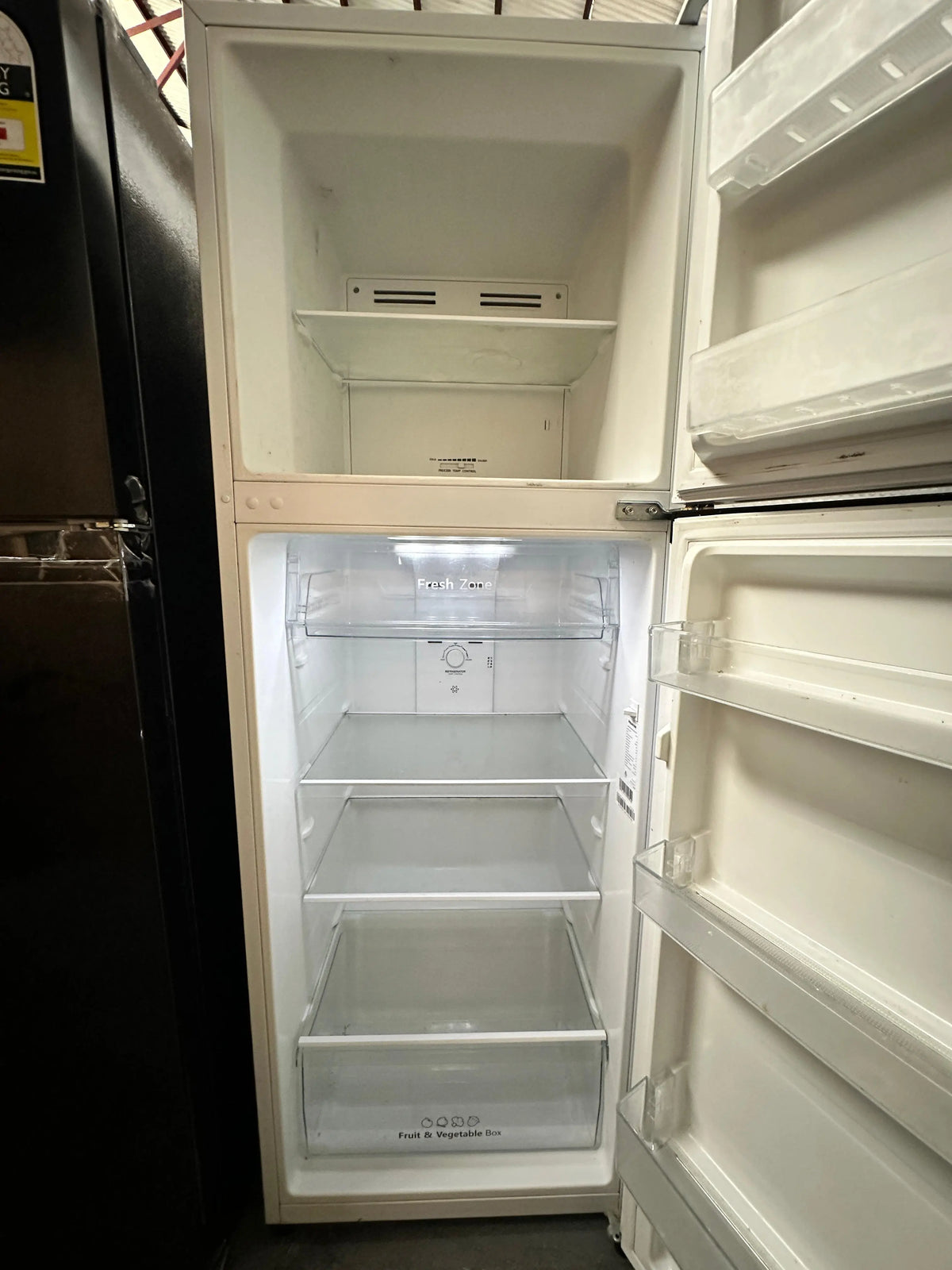 Hisense 326L Top Mount Refrigerator – Refurbished | ADELAIDE