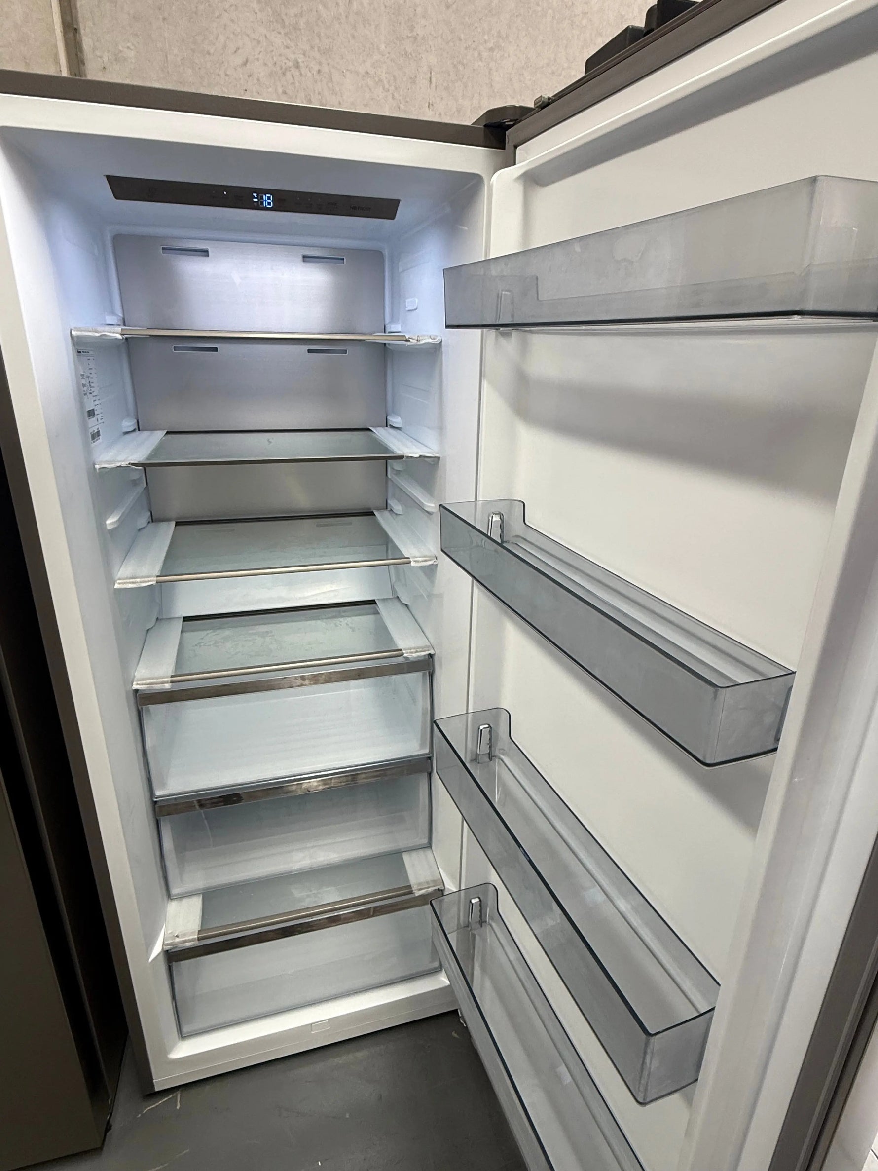 Hisense 384L French Door Fridge Freezer– Factory Seconds | HRVF384S | MELBOURNE