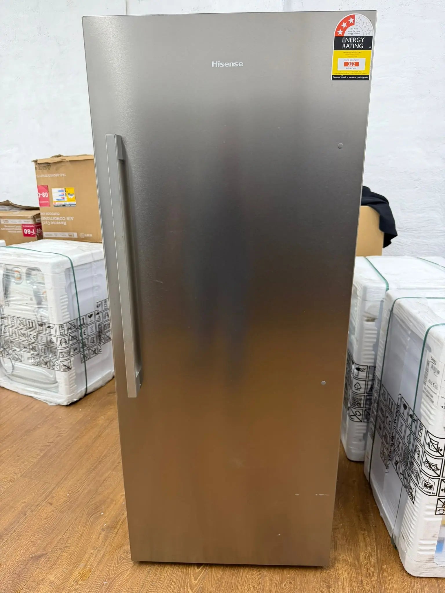 Hisense 384L Hybrid Fridge Freezer – HRVF384S | Refurbished | Reservoir