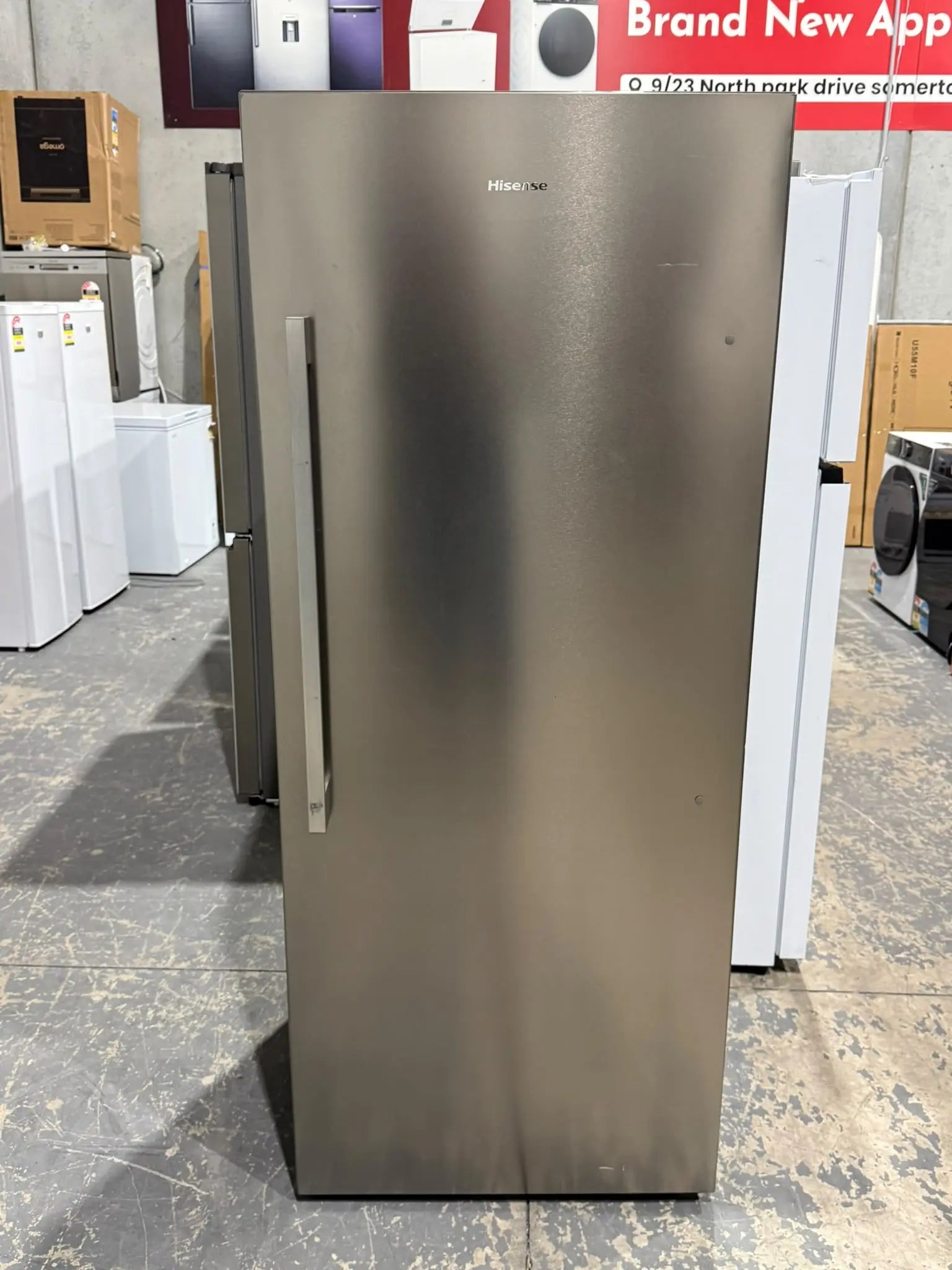 Hisense 384L Upright Freezer – Factory Second | MELBOURNE