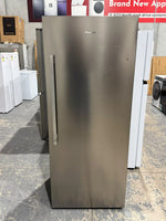 Hisense 384L Upright Freezer – Factory Second | MELBOURNE