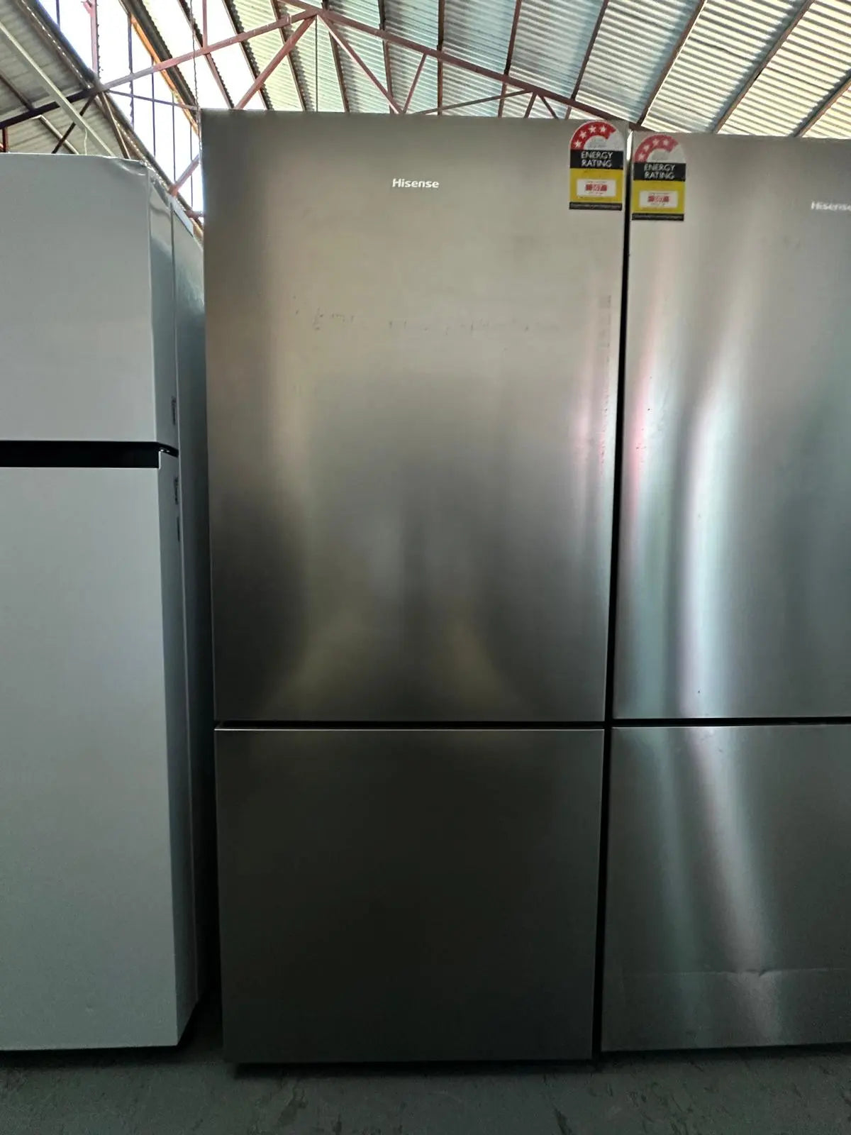 Hisense 417L Bottom Mount Fridge Freezer – Refurbished | ADELAIDE