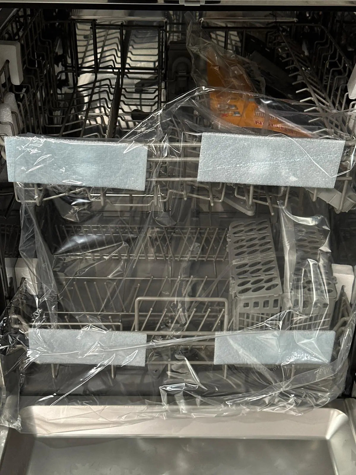 Hisense 417L Bottom Mount Fridge Freezer + Solt 13 Place Dishwasher Combo – Refurbished & Factory Seconds | ADELAIDE