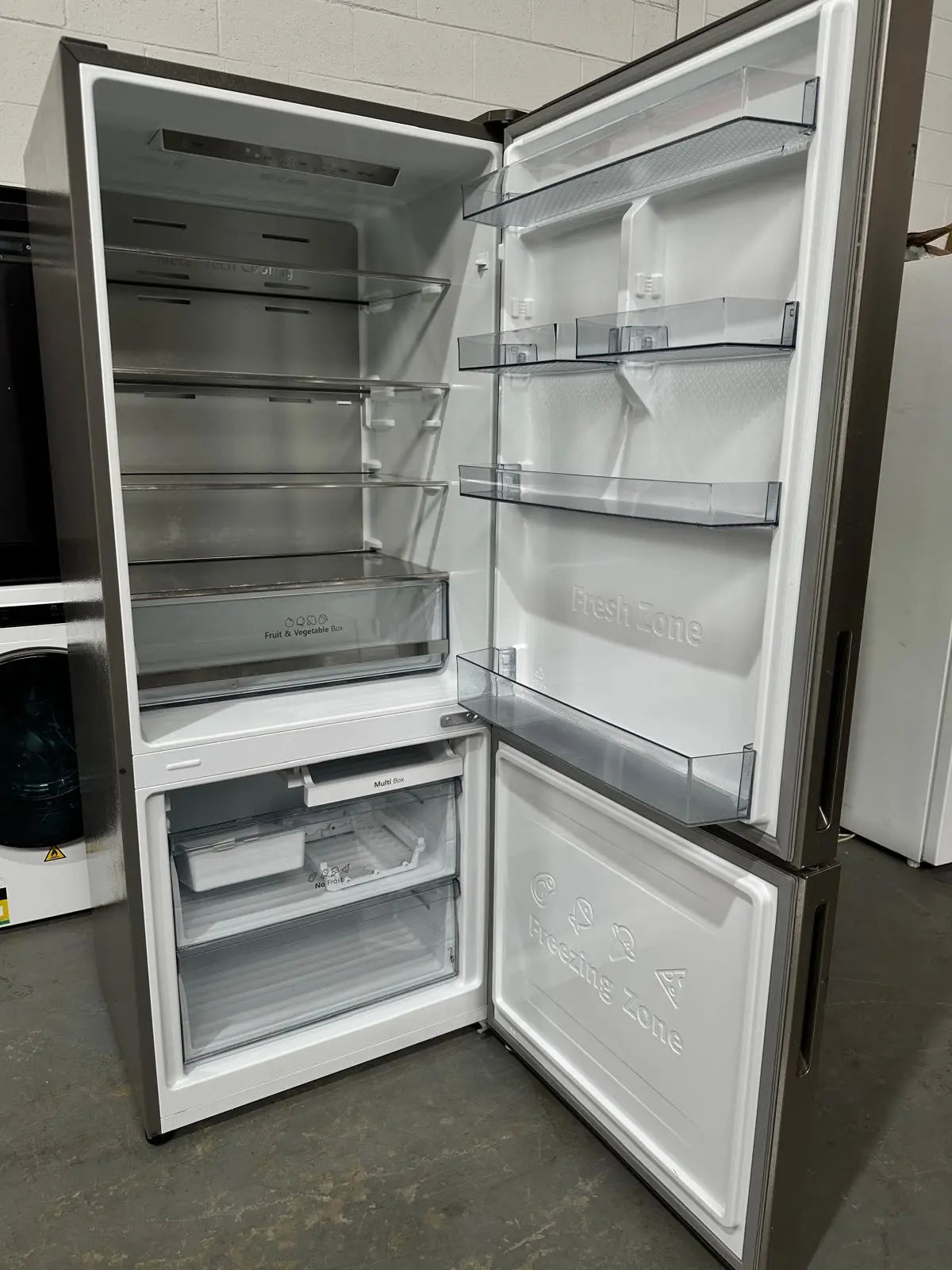 Hisense 417L Bottom Mount Fridge + Kogan 7.5kg Washer + Electrolux 6kg Dryer Combo – Refurbished & Factory Seconds | ADELAIDE